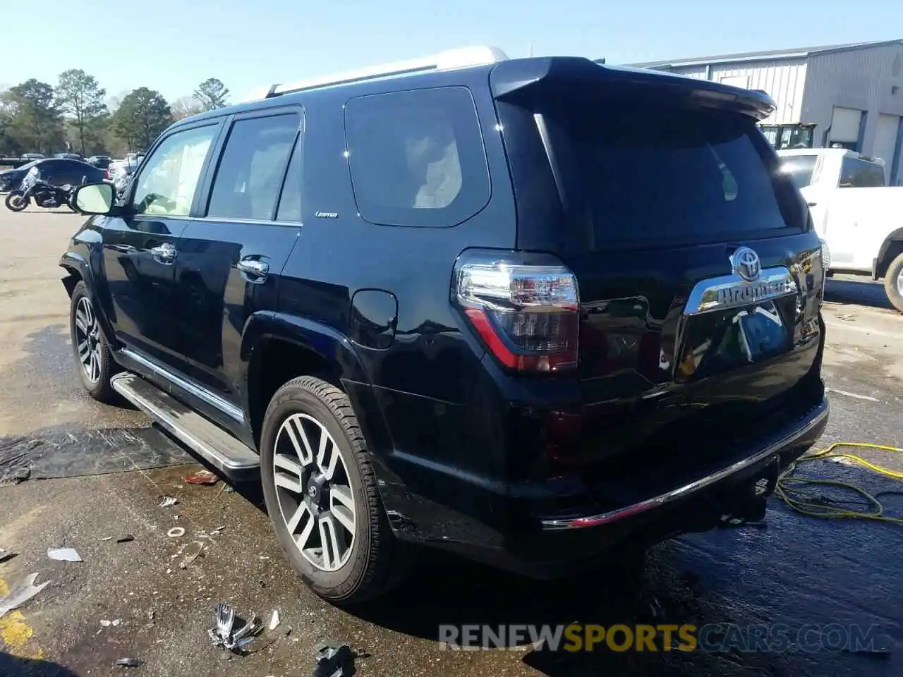 3 Photograph of a damaged car JTEZU5JR2L5217395 TOYOTA 4RUNNER 2020