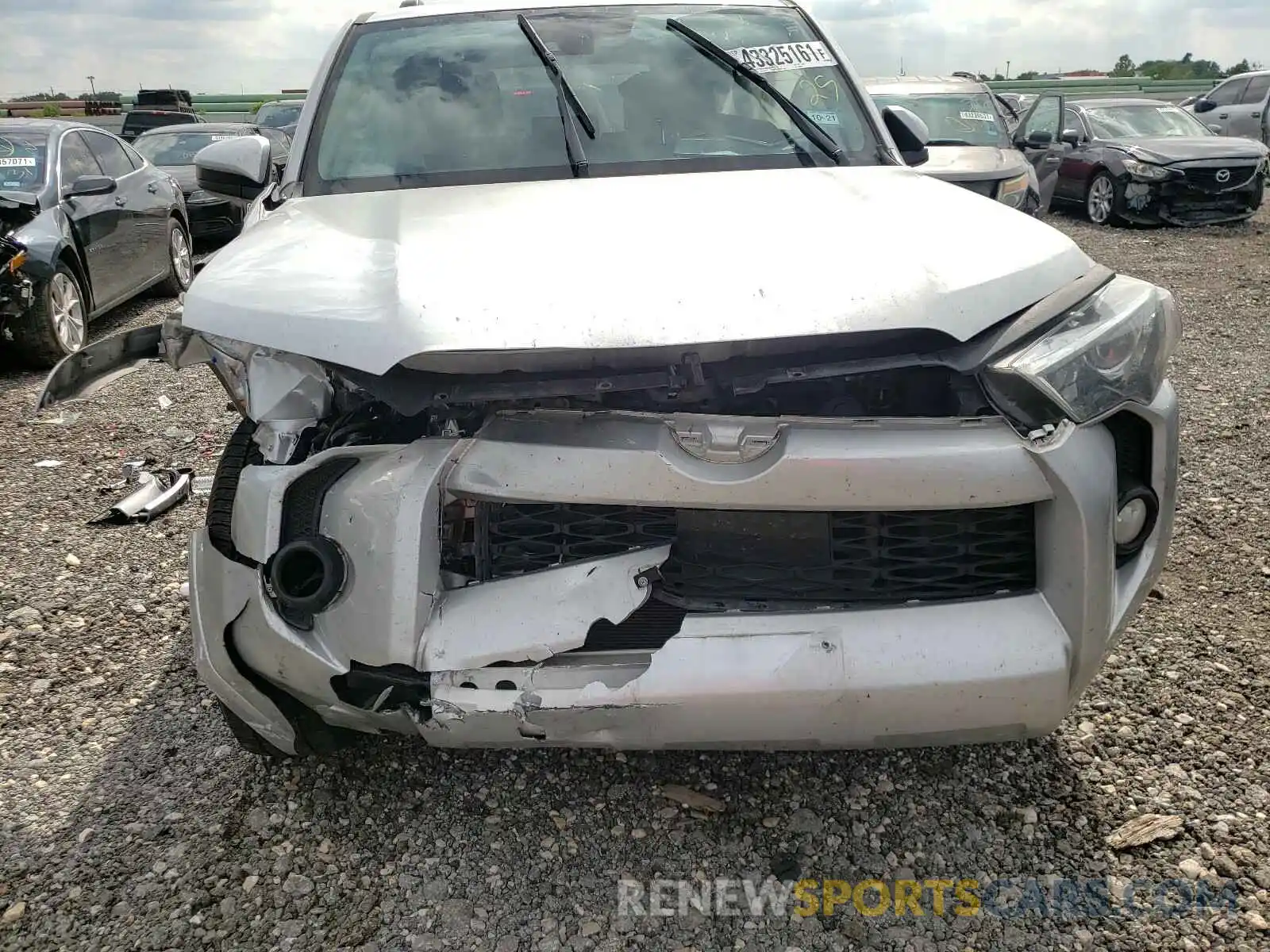 9 Фотография поврежденного автомобиля JTEZU5JR2L5217638 TOYOTA 4RUNNER 2020