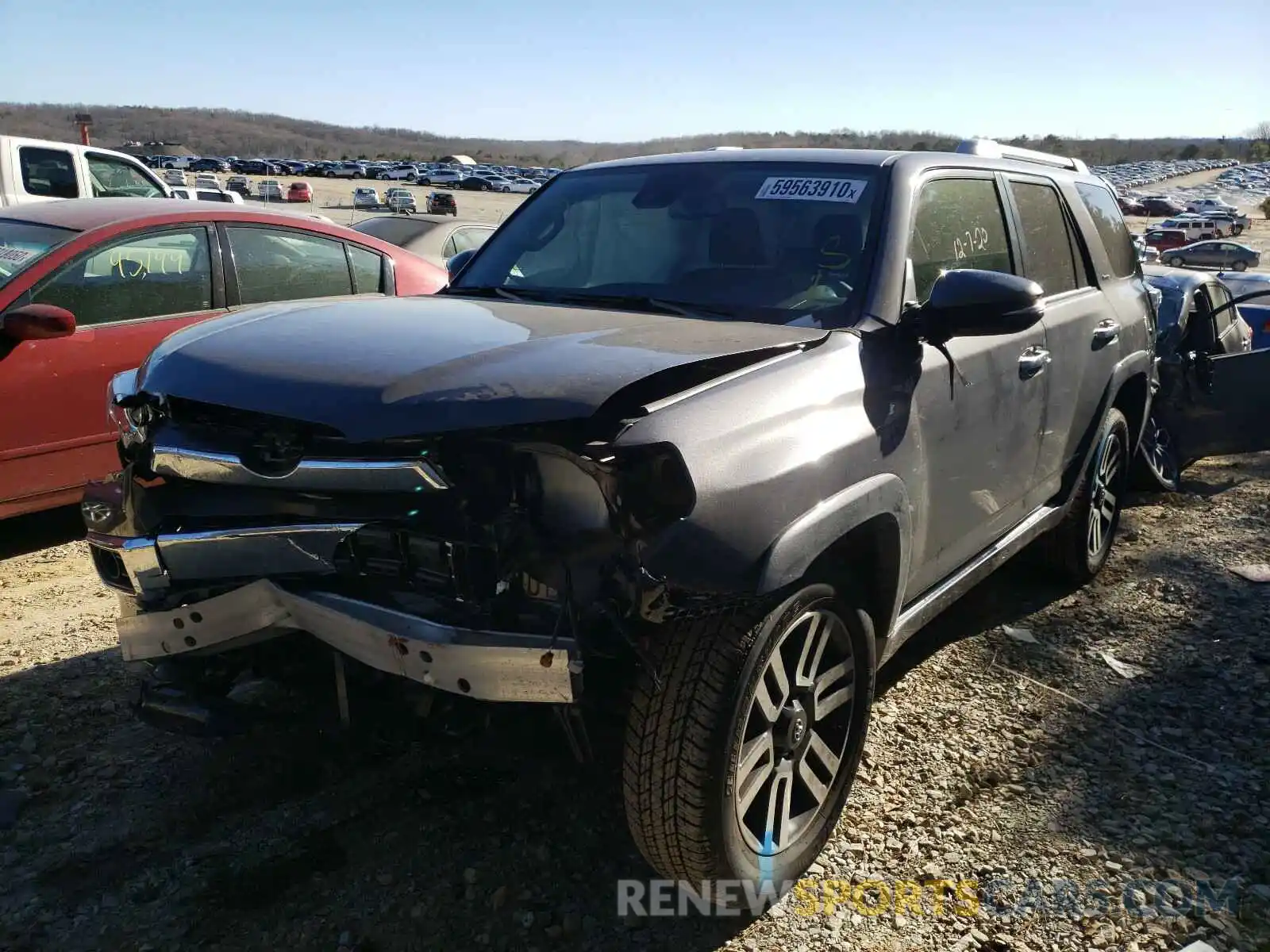 2 Photograph of a damaged car JTEZU5JR2L5218448 TOYOTA 4RUNNER 2020