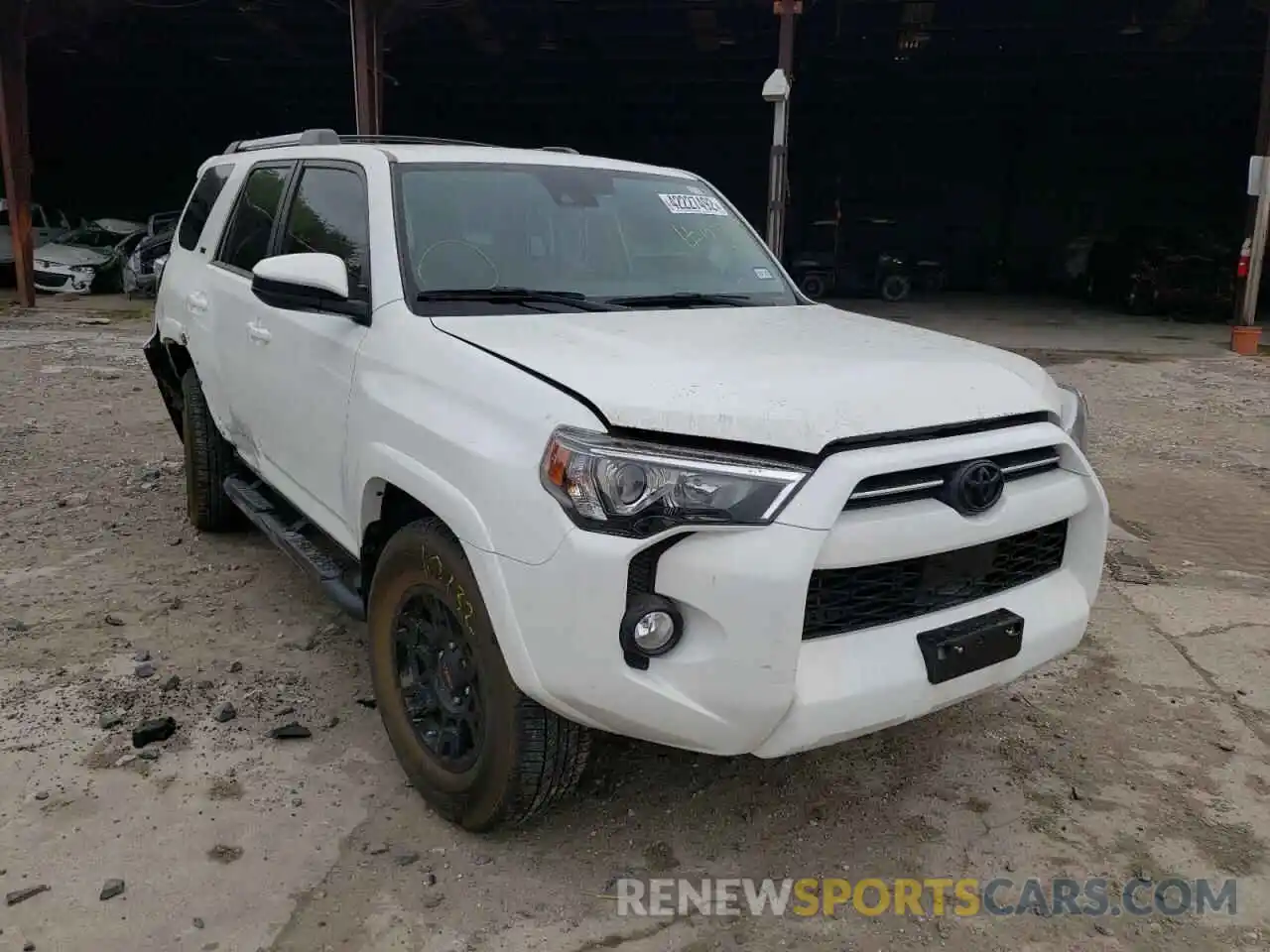 1 Photograph of a damaged car JTEZU5JR2L5223830 TOYOTA 4RUNNER 2020