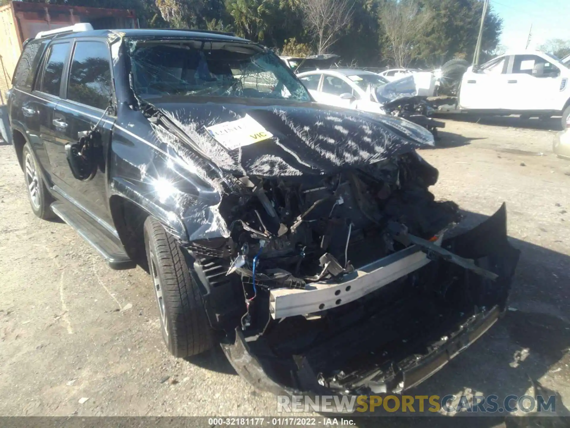 6 Photograph of a damaged car JTEZU5JR2L5227621 TOYOTA 4RUNNER 2020