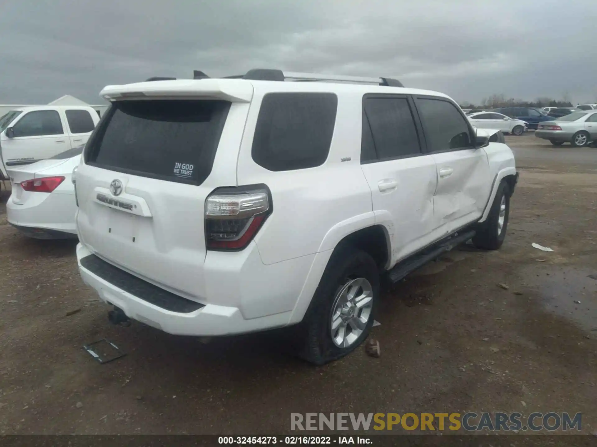 4 Фотография поврежденного автомобиля JTEZU5JR3L5219365 TOYOTA 4RUNNER 2020