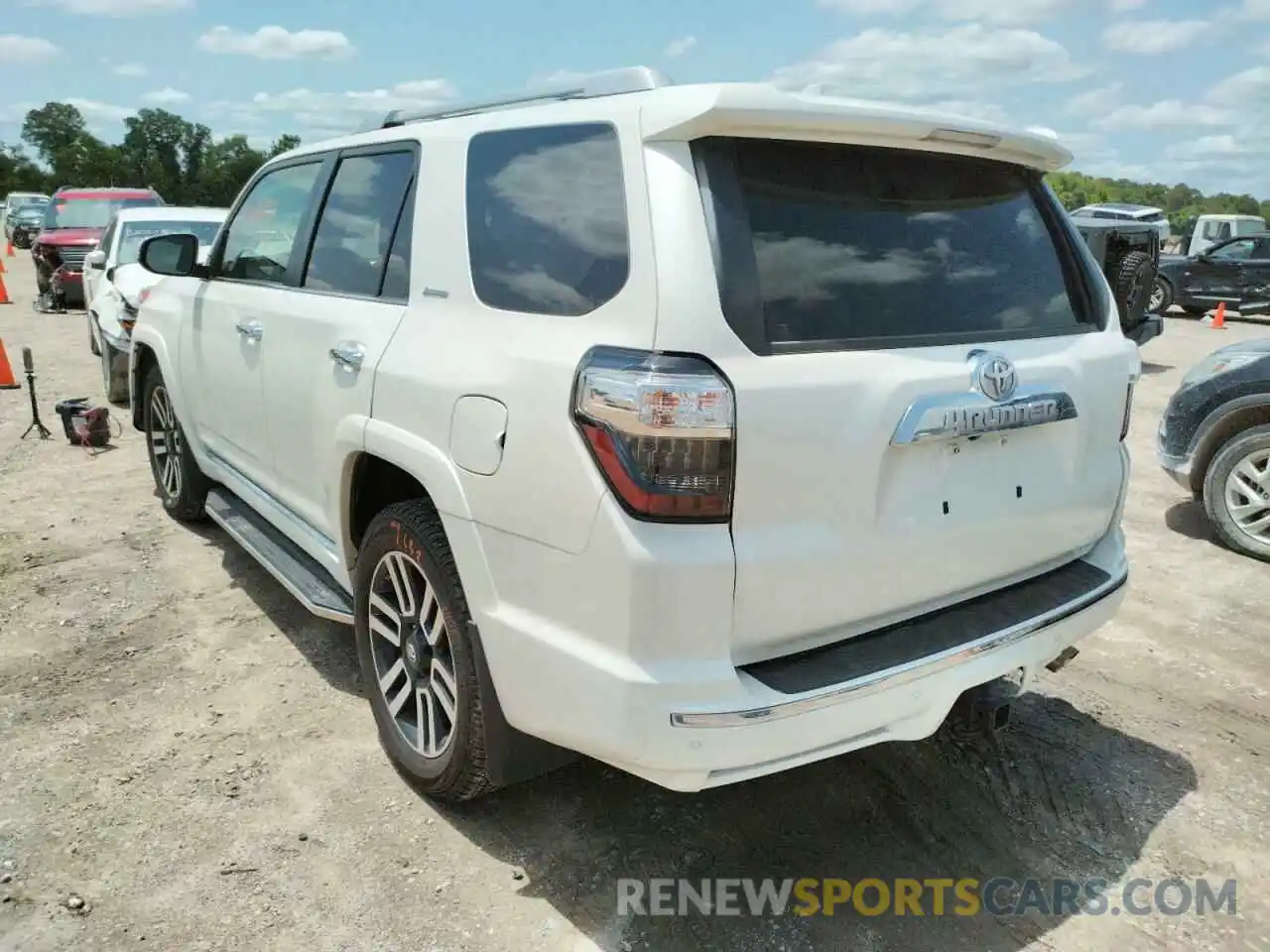 3 Photograph of a damaged car JTEZU5JR3L5221374 TOYOTA 4RUNNER 2020