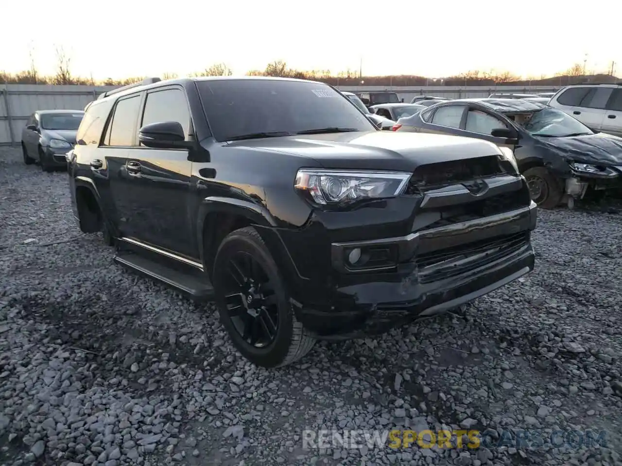 1 Photograph of a damaged car JTEZU5JR3L5221553 TOYOTA 4RUNNER 2020