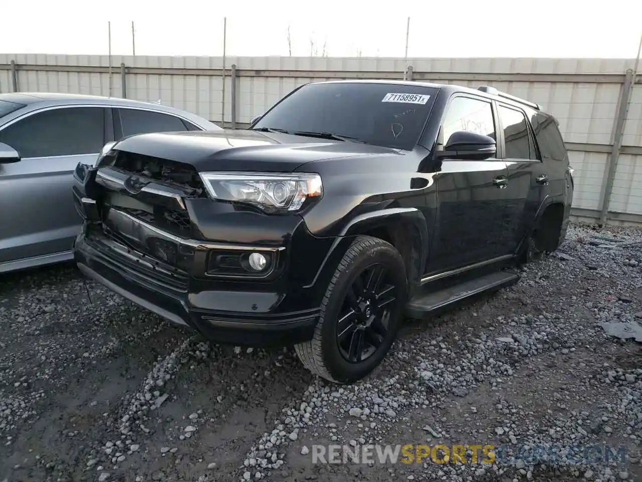 2 Photograph of a damaged car JTEZU5JR3L5221553 TOYOTA 4RUNNER 2020