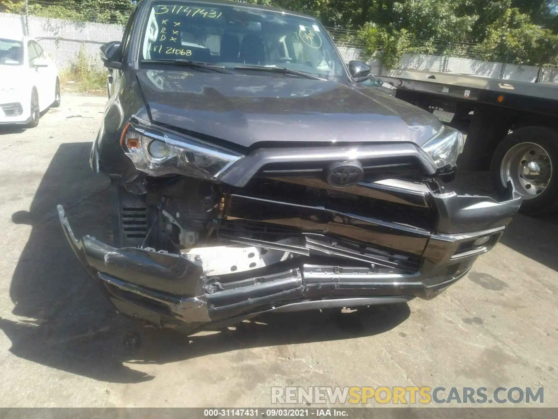 6 Photograph of a damaged car JTEZU5JR3L5222704 TOYOTA 4RUNNER 2020