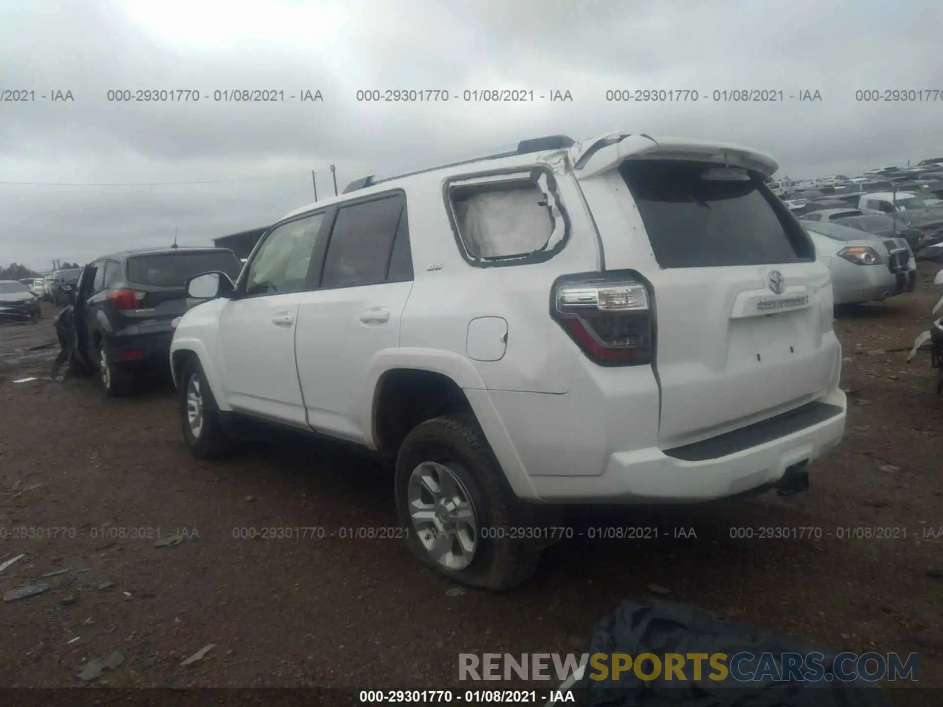 3 Фотография поврежденного автомобиля JTEZU5JR3L5225666 TOYOTA 4RUNNER 2020