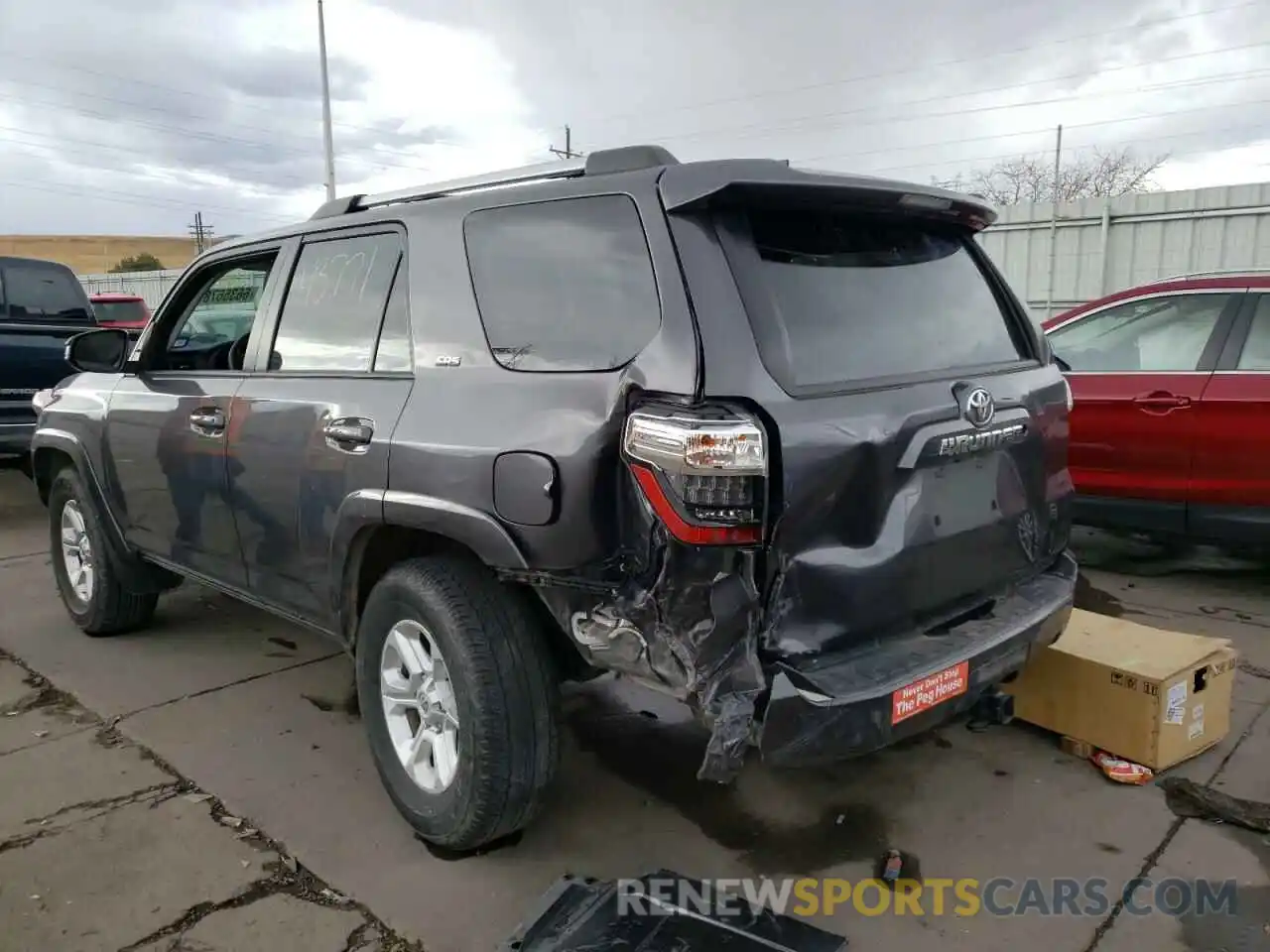 3 Photograph of a damaged car JTEZU5JR4L5214885 TOYOTA 4RUNNER 2020