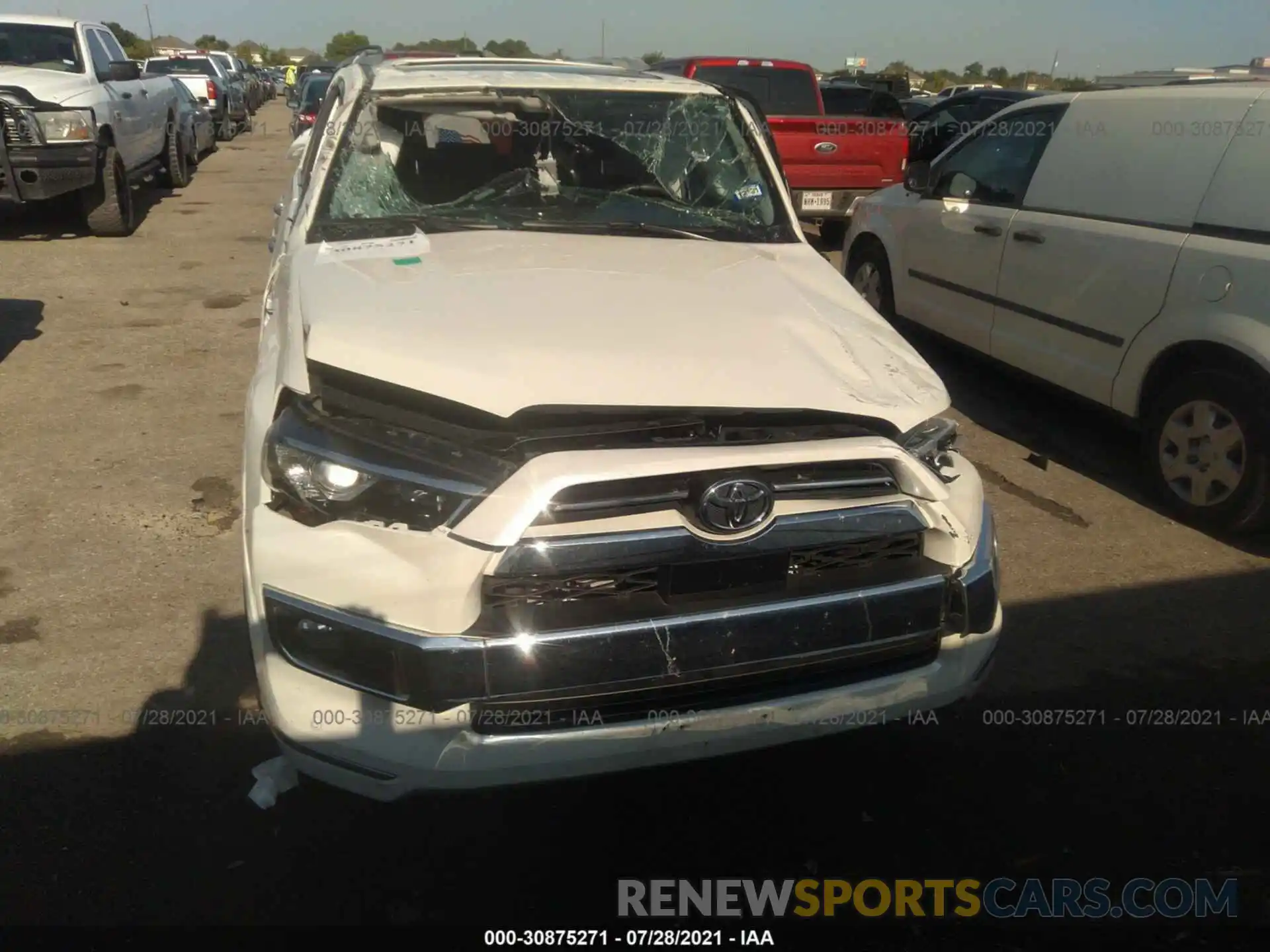 6 Photograph of a damaged car JTEZU5JR4L5215776 TOYOTA 4RUNNER 2020