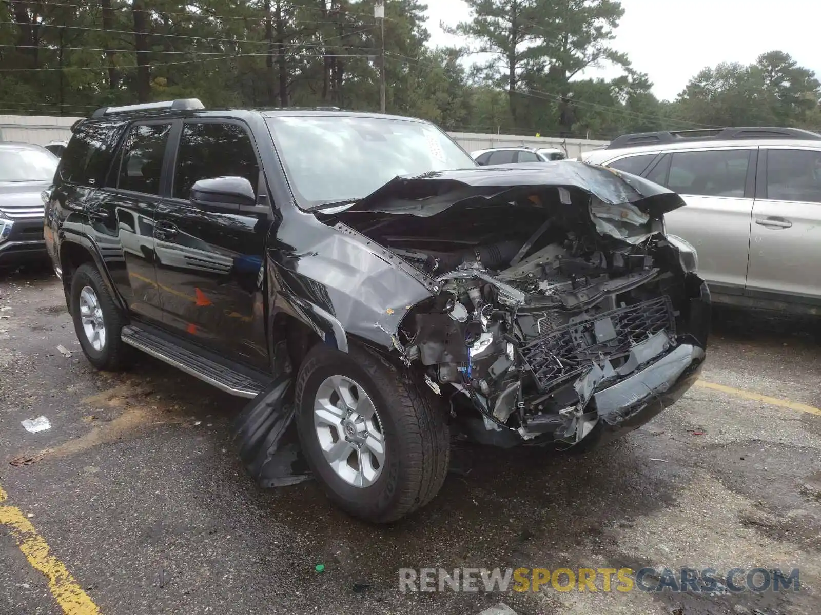 1 Photograph of a damaged car JTEZU5JR4L5219519 TOYOTA 4RUNNER 2020