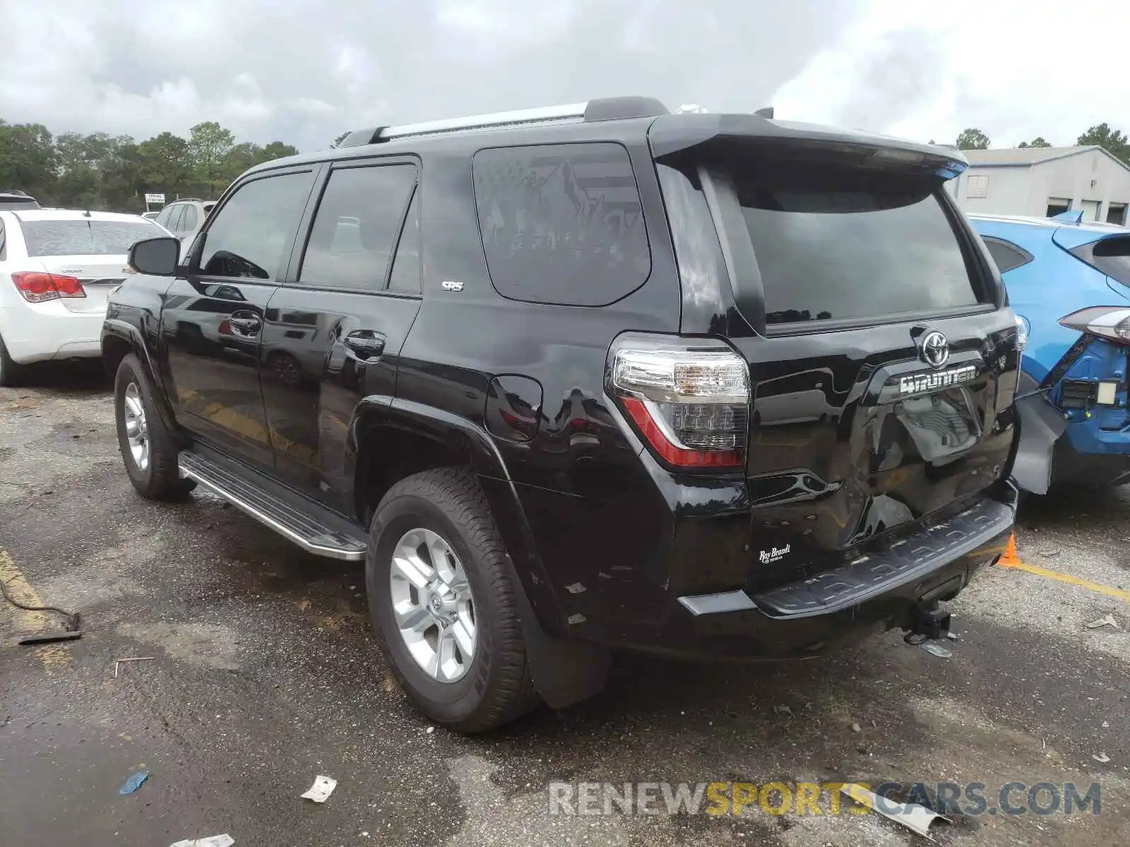 3 Photograph of a damaged car JTEZU5JR4L5219519 TOYOTA 4RUNNER 2020