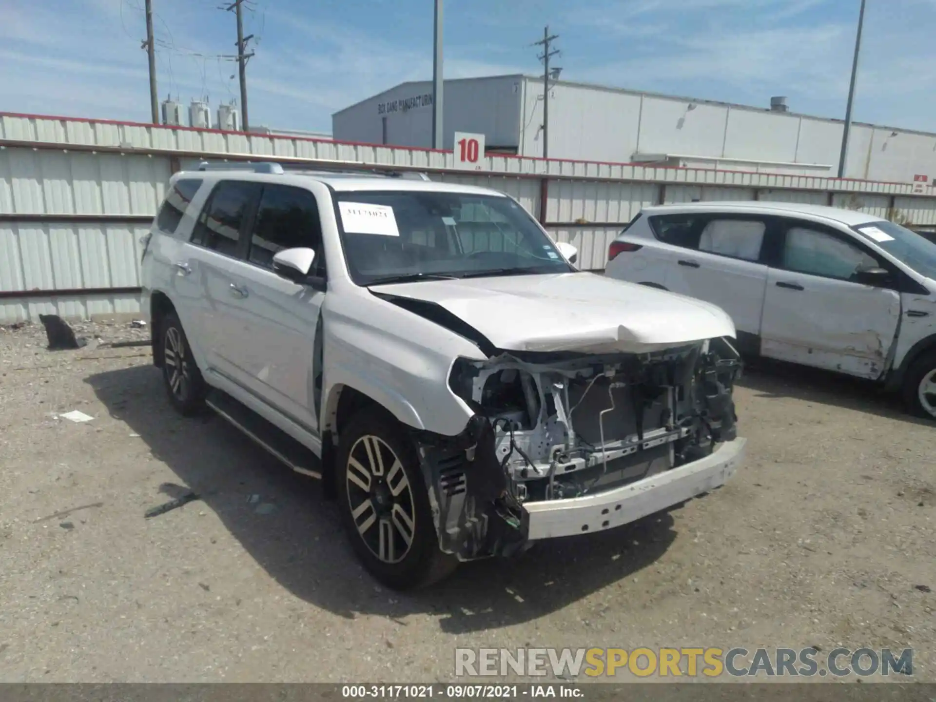 1 Photograph of a damaged car JTEZU5JR4L5222517 TOYOTA 4RUNNER 2020