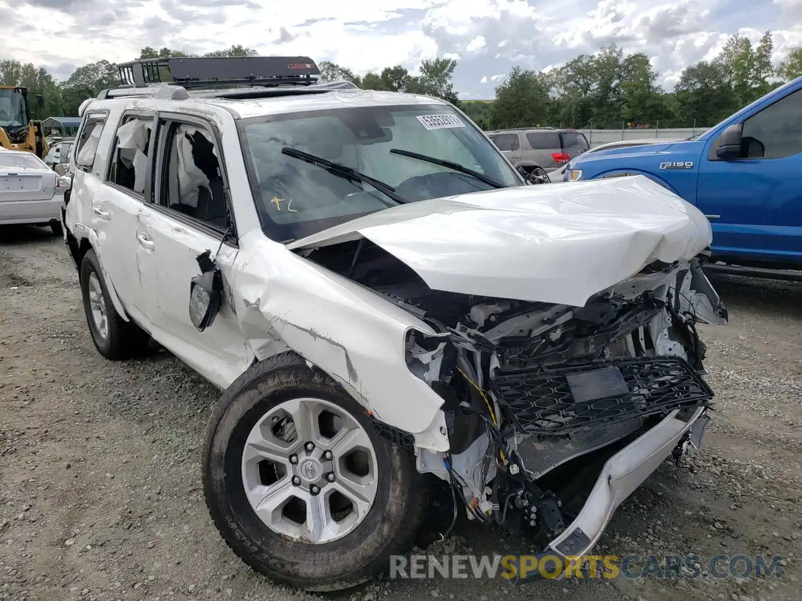 1 Photograph of a damaged car JTEZU5JR4L5223778 TOYOTA 4RUNNER 2020