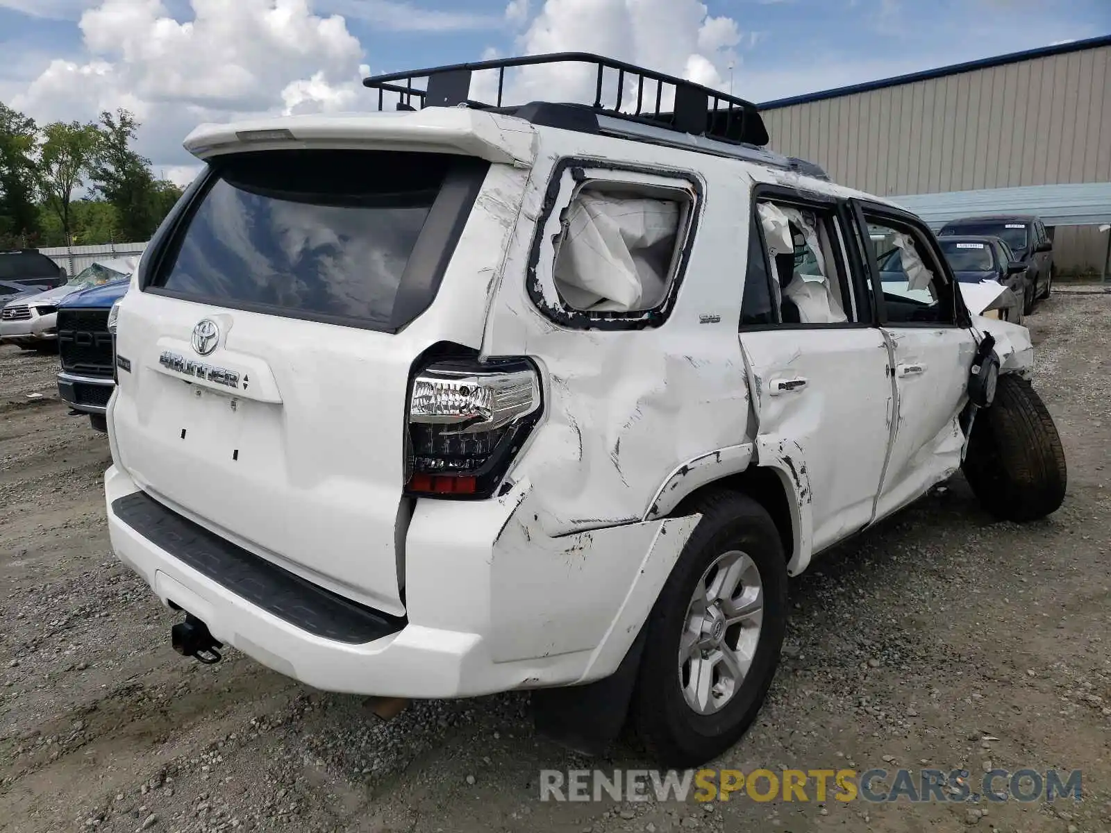 4 Photograph of a damaged car JTEZU5JR4L5223778 TOYOTA 4RUNNER 2020