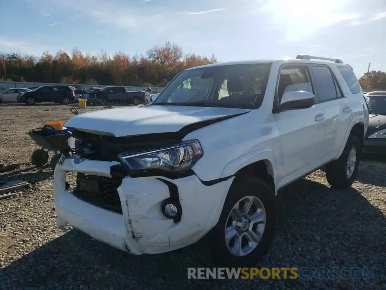 2 Photograph of a damaged car JTEZU5JR4L5224431 TOYOTA 4RUNNER 2020