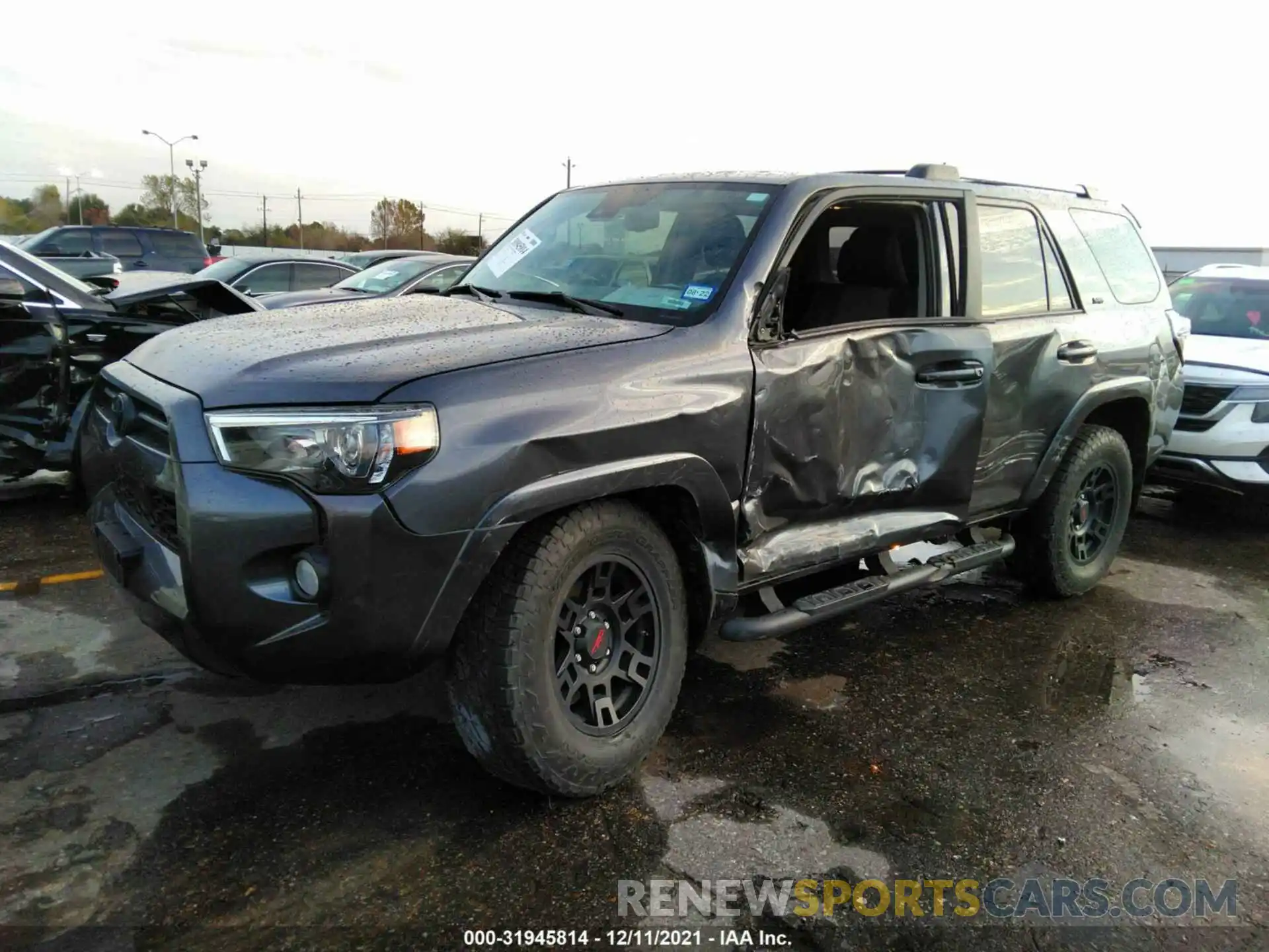 2 Фотография поврежденного автомобиля JTEZU5JR4L5226051 TOYOTA 4RUNNER 2020