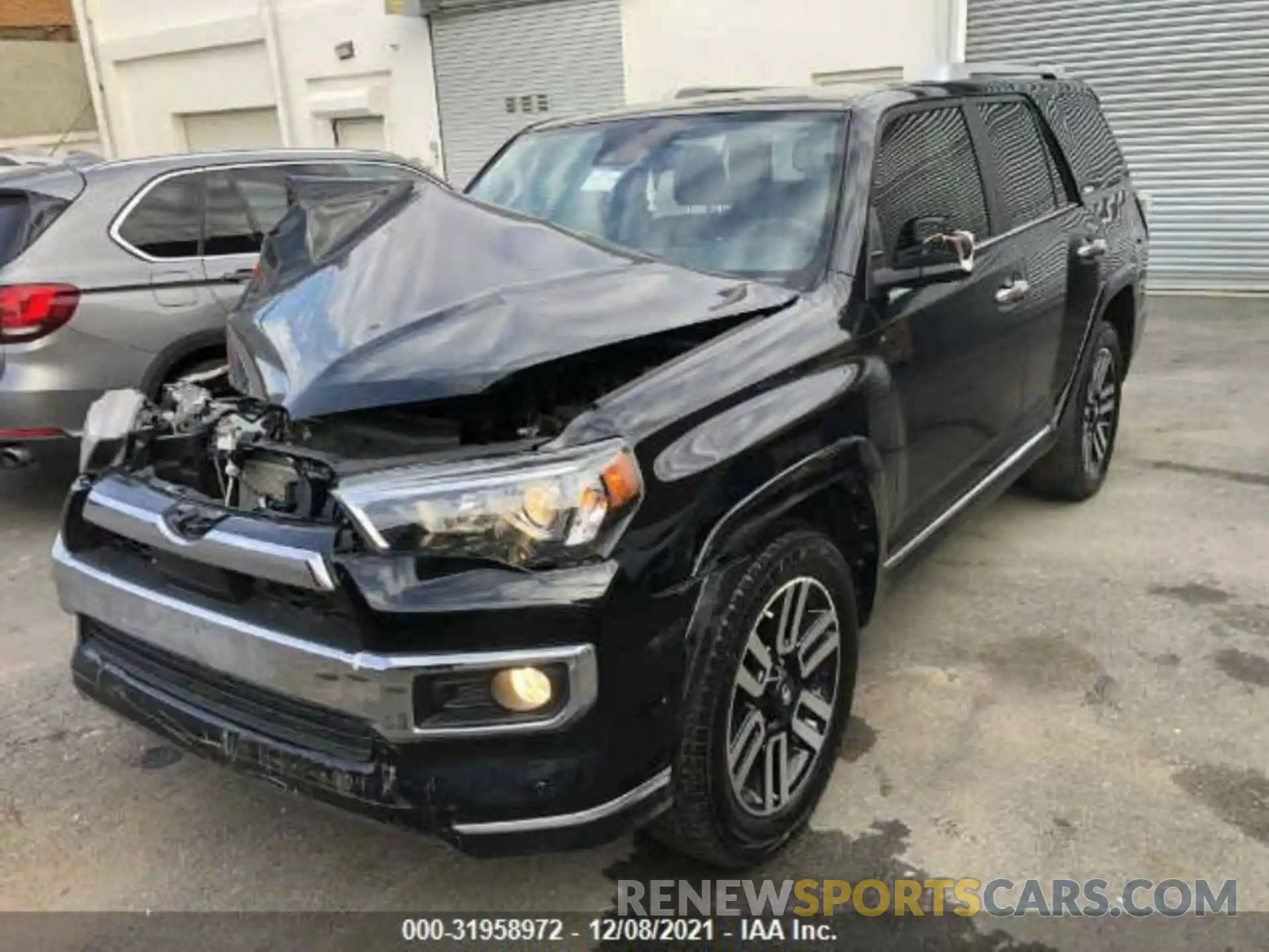 2 Photograph of a damaged car JTEZU5JR5L2222351 TOYOTA 4RUNNER 2020