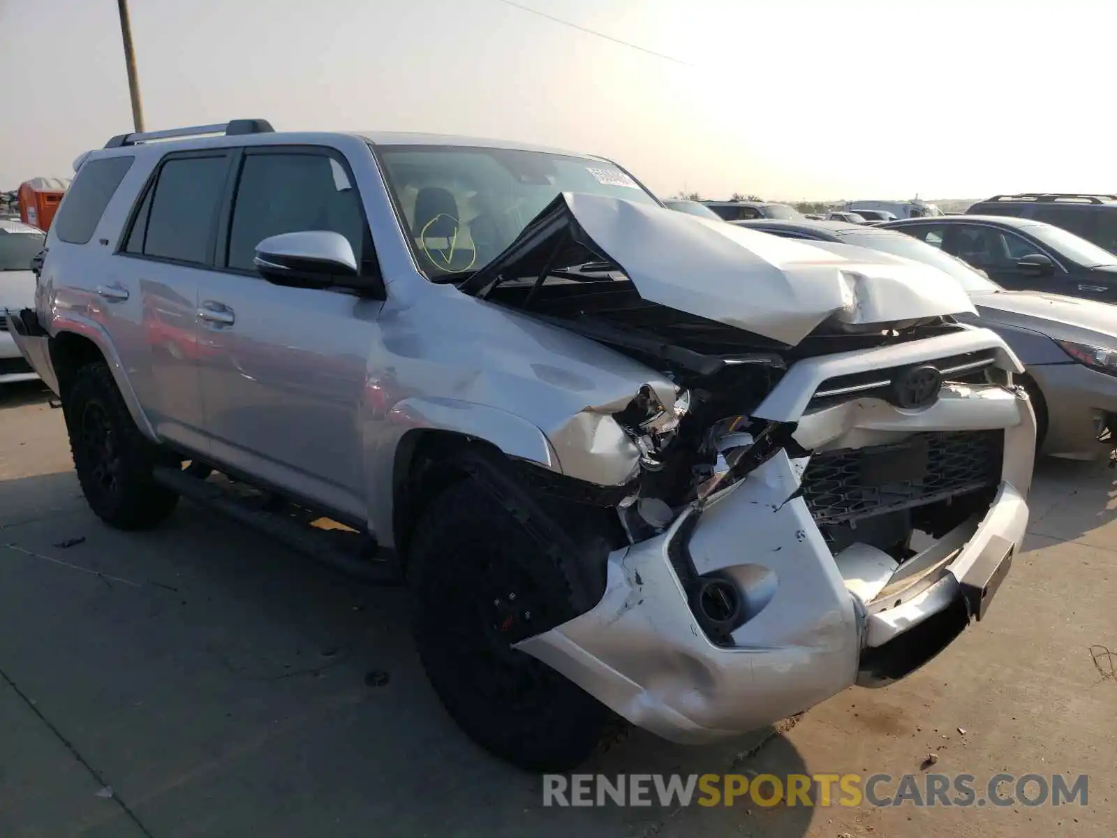 1 Photograph of a damaged car JTEZU5JR5L5218377 TOYOTA 4RUNNER 2020