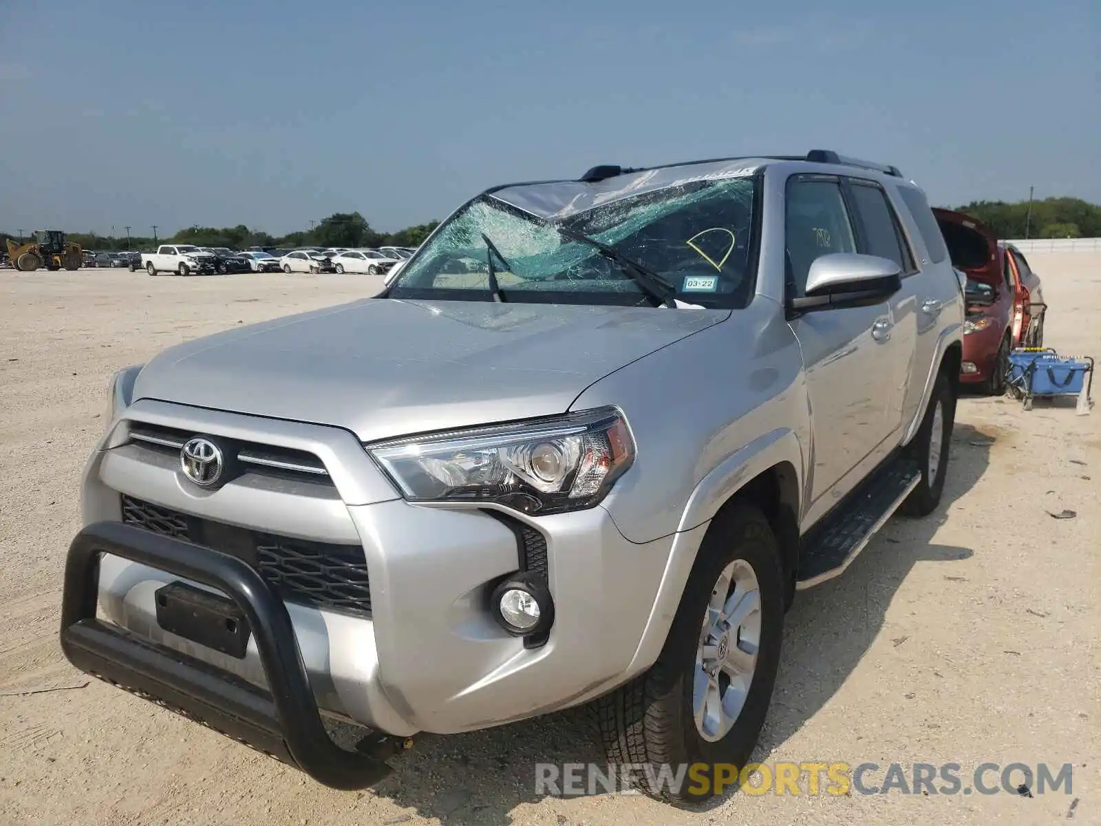 2 Photograph of a damaged car JTEZU5JR5L5221134 TOYOTA 4RUNNER 2020