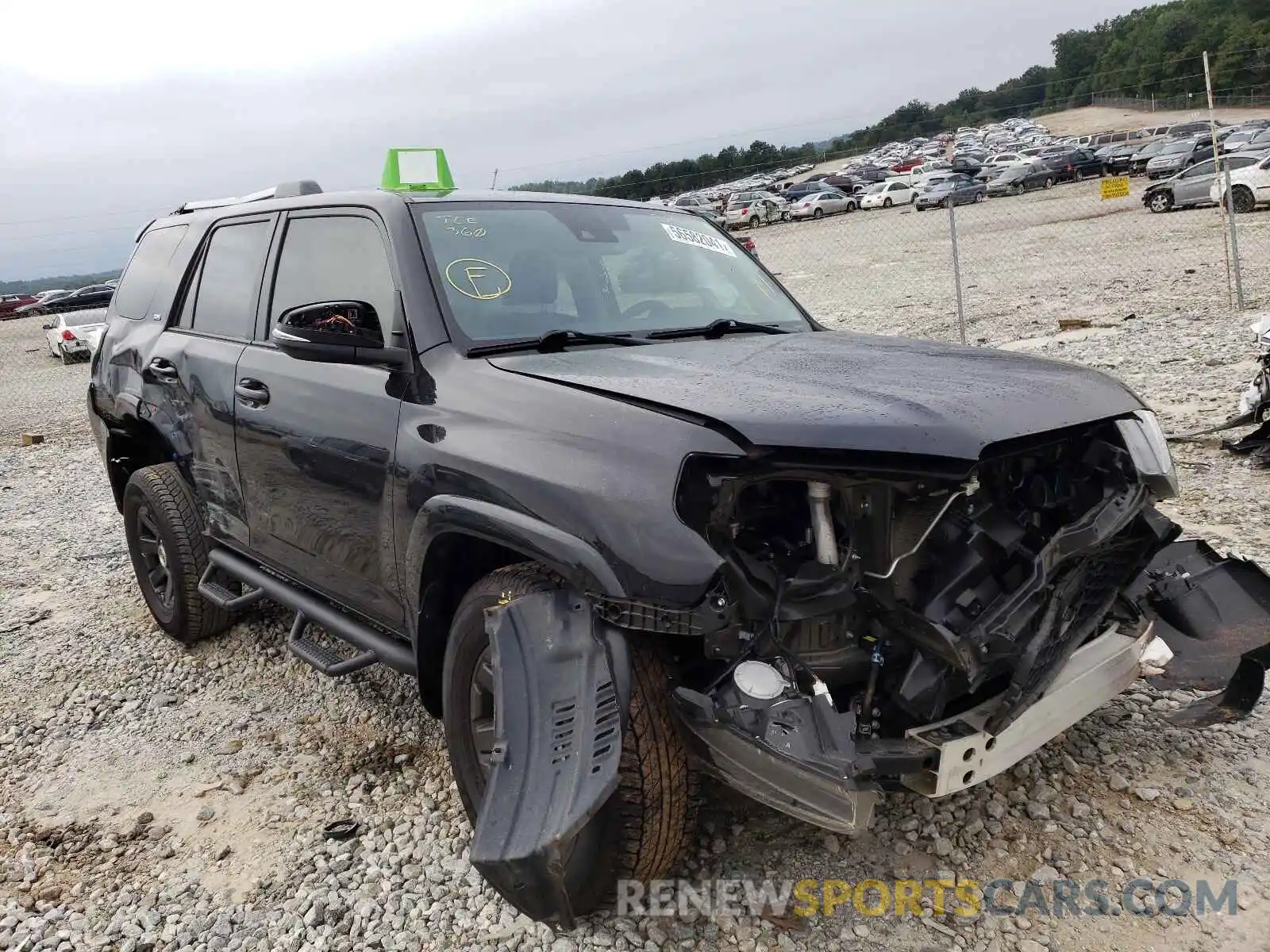 1 Photograph of a damaged car JTEZU5JR5L5223501 TOYOTA 4RUNNER 2020