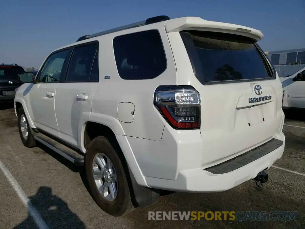 3 Photograph of a damaged car JTEZU5JR6L5217187 TOYOTA 4RUNNER 2020