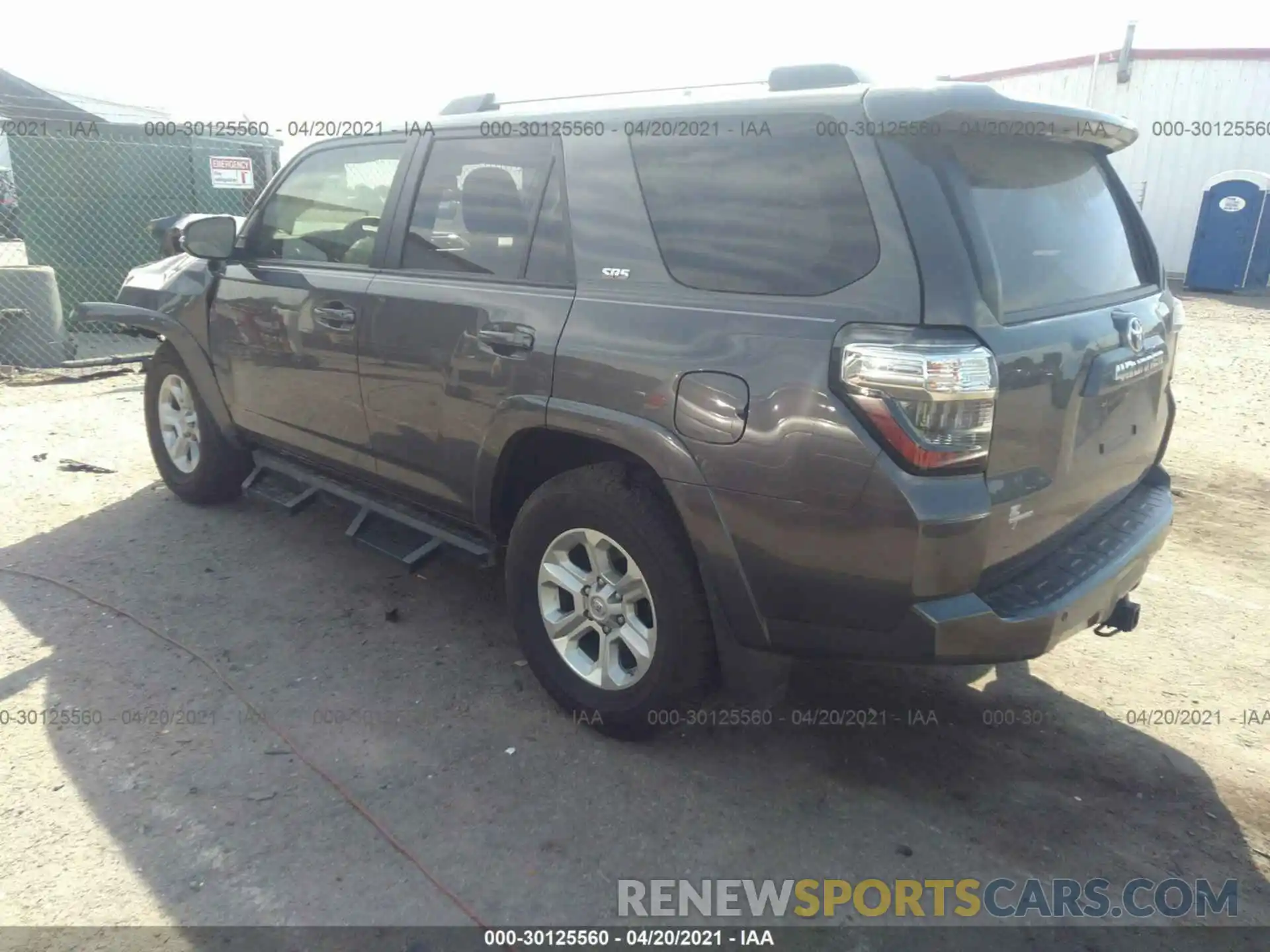 3 Фотография поврежденного автомобиля JTEZU5JR6L5220817 TOYOTA 4RUNNER 2020