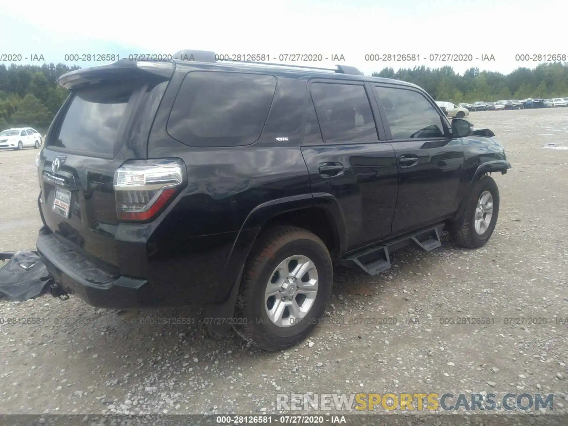 4 Photograph of a damaged car JTEZU5JR6L5222468 TOYOTA 4RUNNER 2020