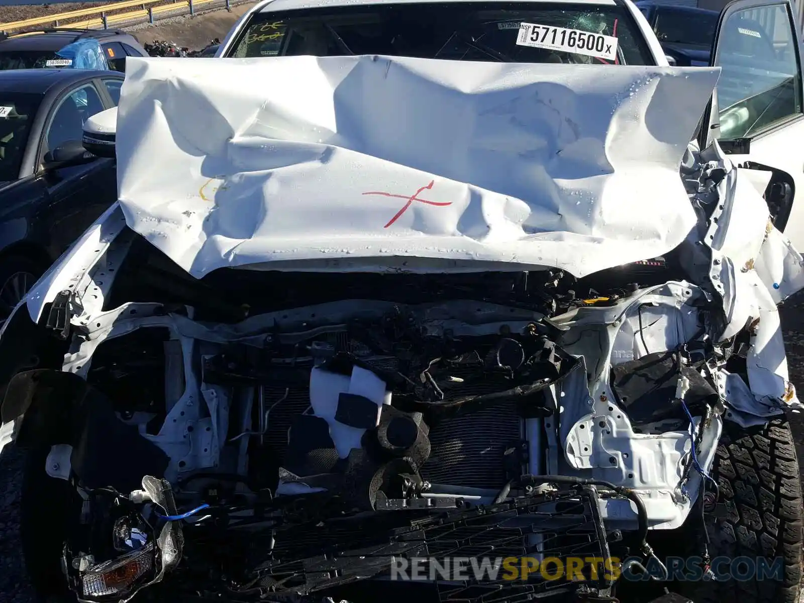 7 Photograph of a damaged car JTEZU5JR6L5227475 TOYOTA 4RUNNER 2020