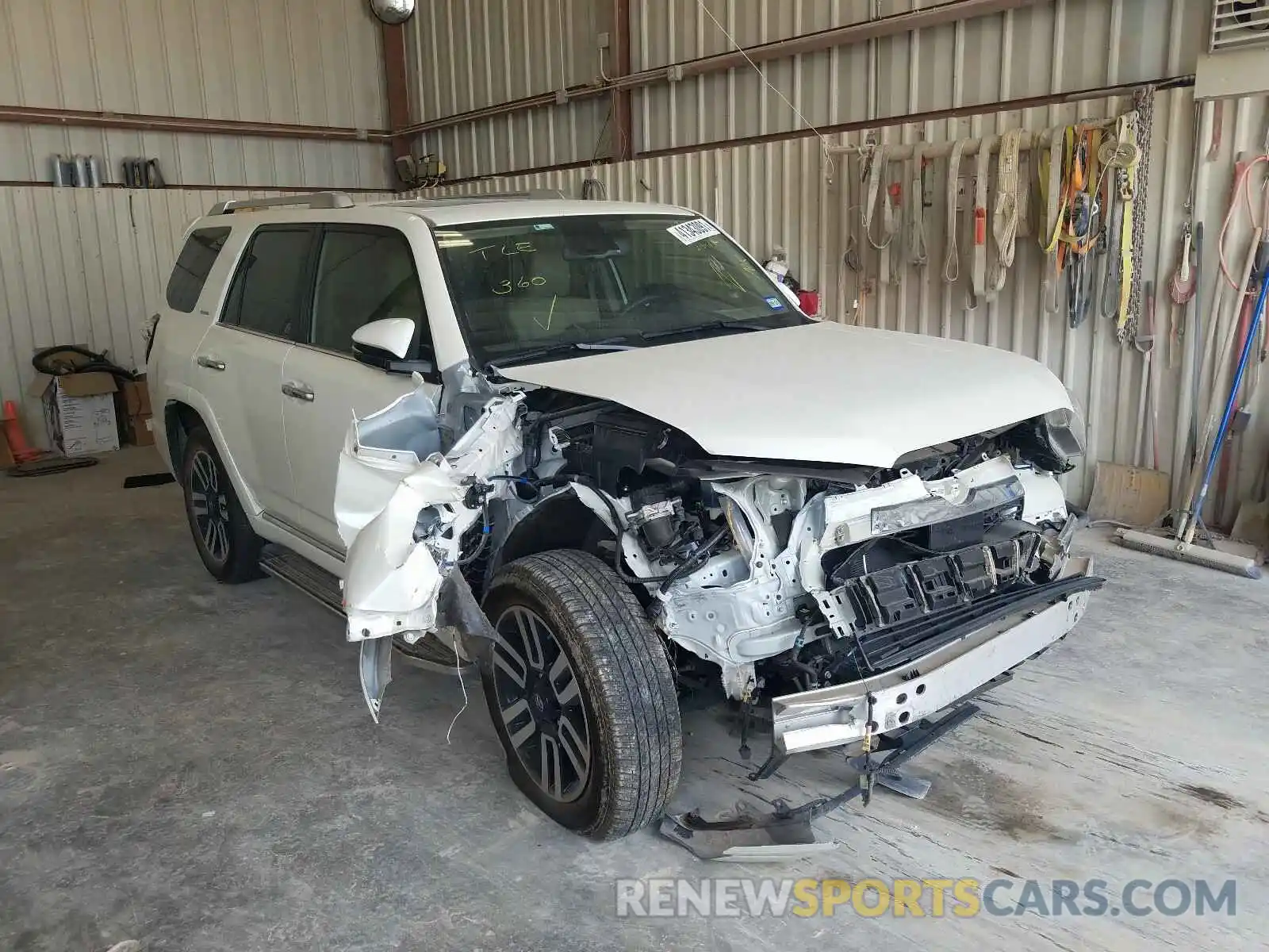 1 Photograph of a damaged car JTEZU5JR7L5214685 TOYOTA 4RUNNER 2020