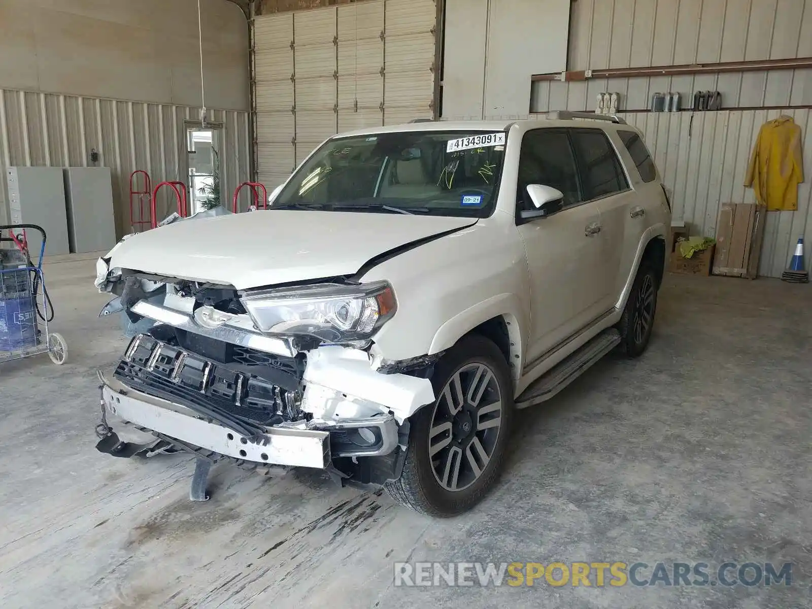 2 Photograph of a damaged car JTEZU5JR7L5214685 TOYOTA 4RUNNER 2020