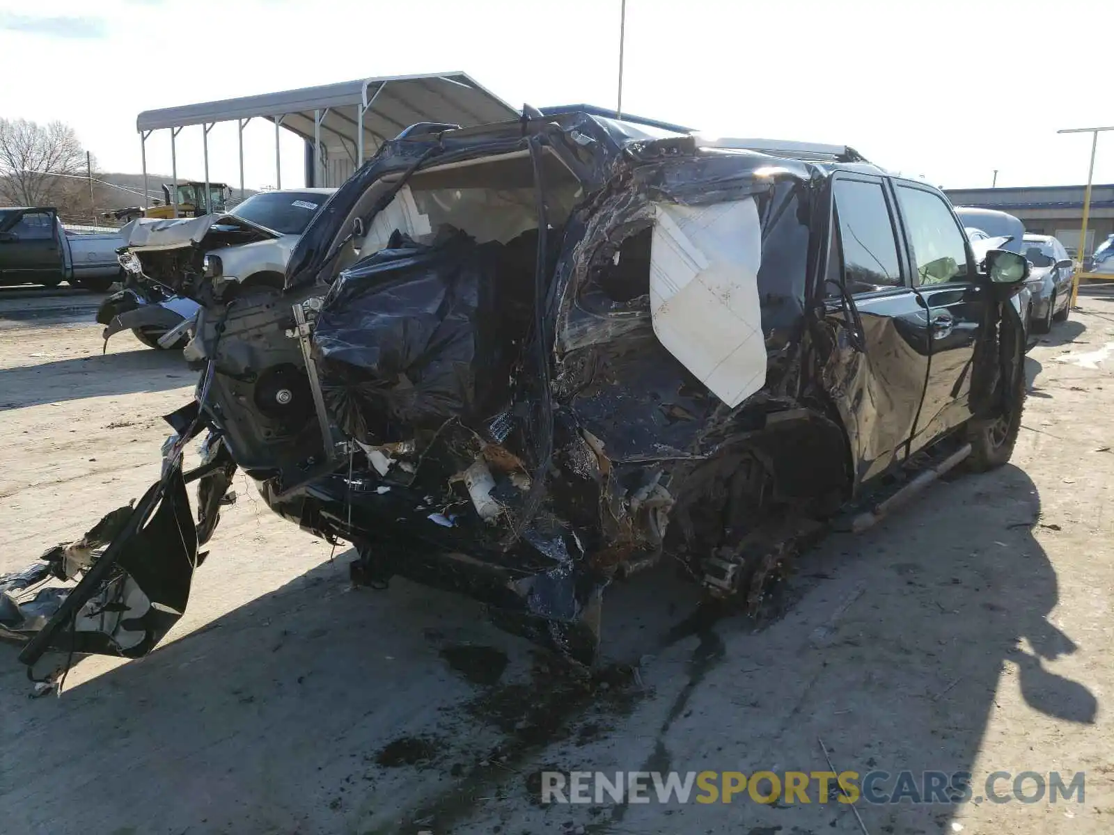 4 Photograph of a damaged car JTEZU5JR7L5215156 TOYOTA 4RUNNER 2020