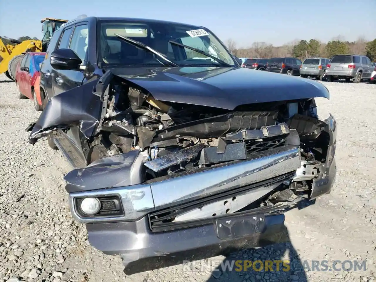 9 Photograph of a damaged car JTEZU5JR7L5218025 TOYOTA 4RUNNER 2020