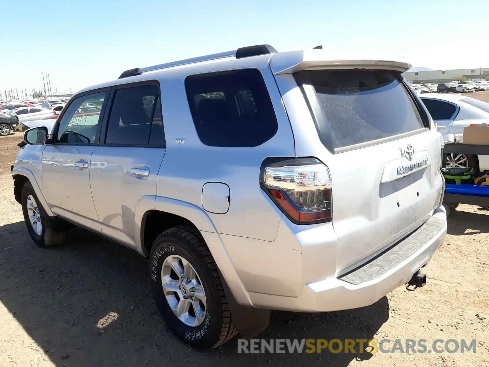 3 Photograph of a damaged car JTEZU5JR7L5221894 TOYOTA 4RUNNER 2020