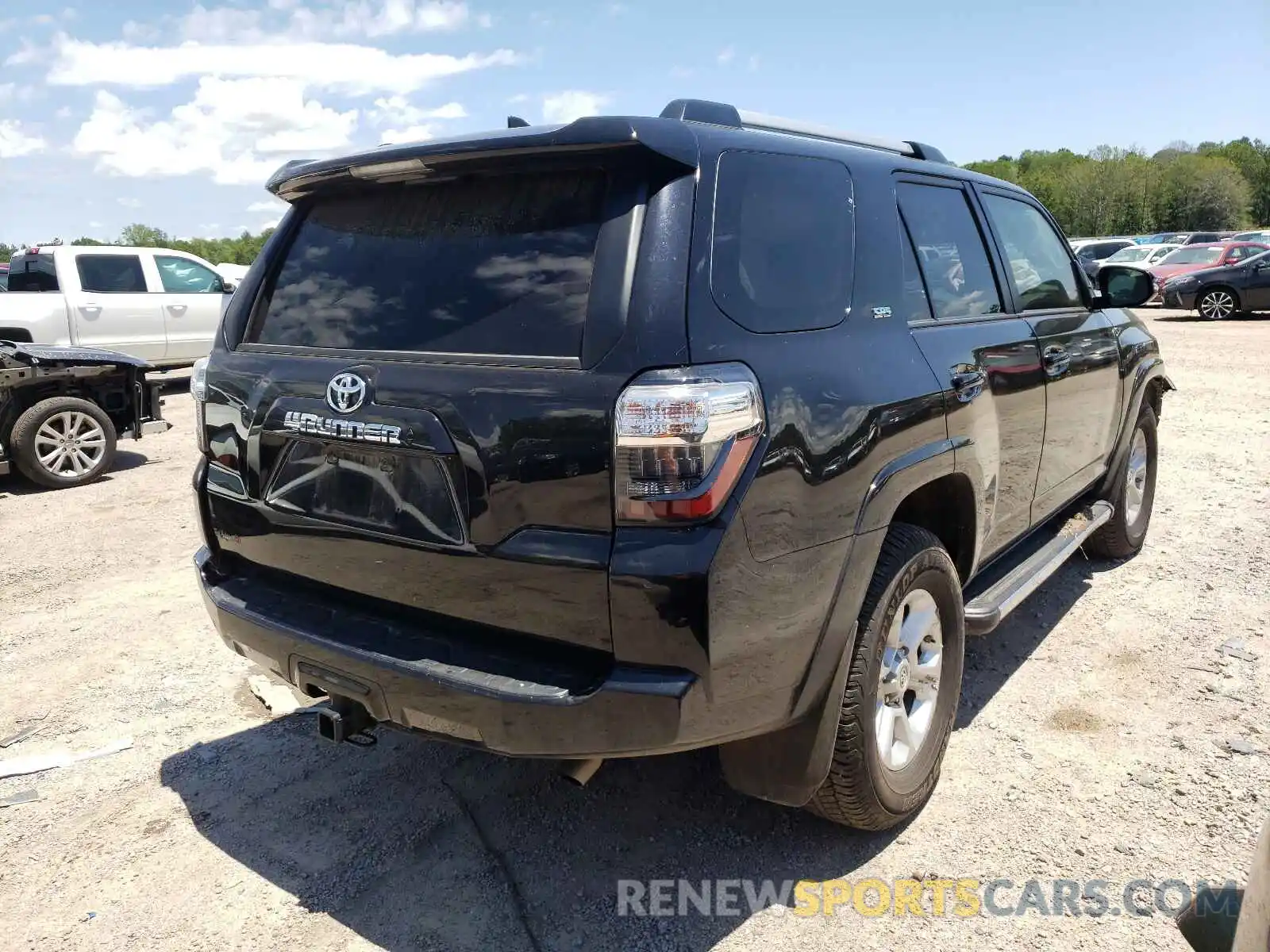 4 Photograph of a damaged car JTEZU5JR7L5224455 TOYOTA 4RUNNER 2020