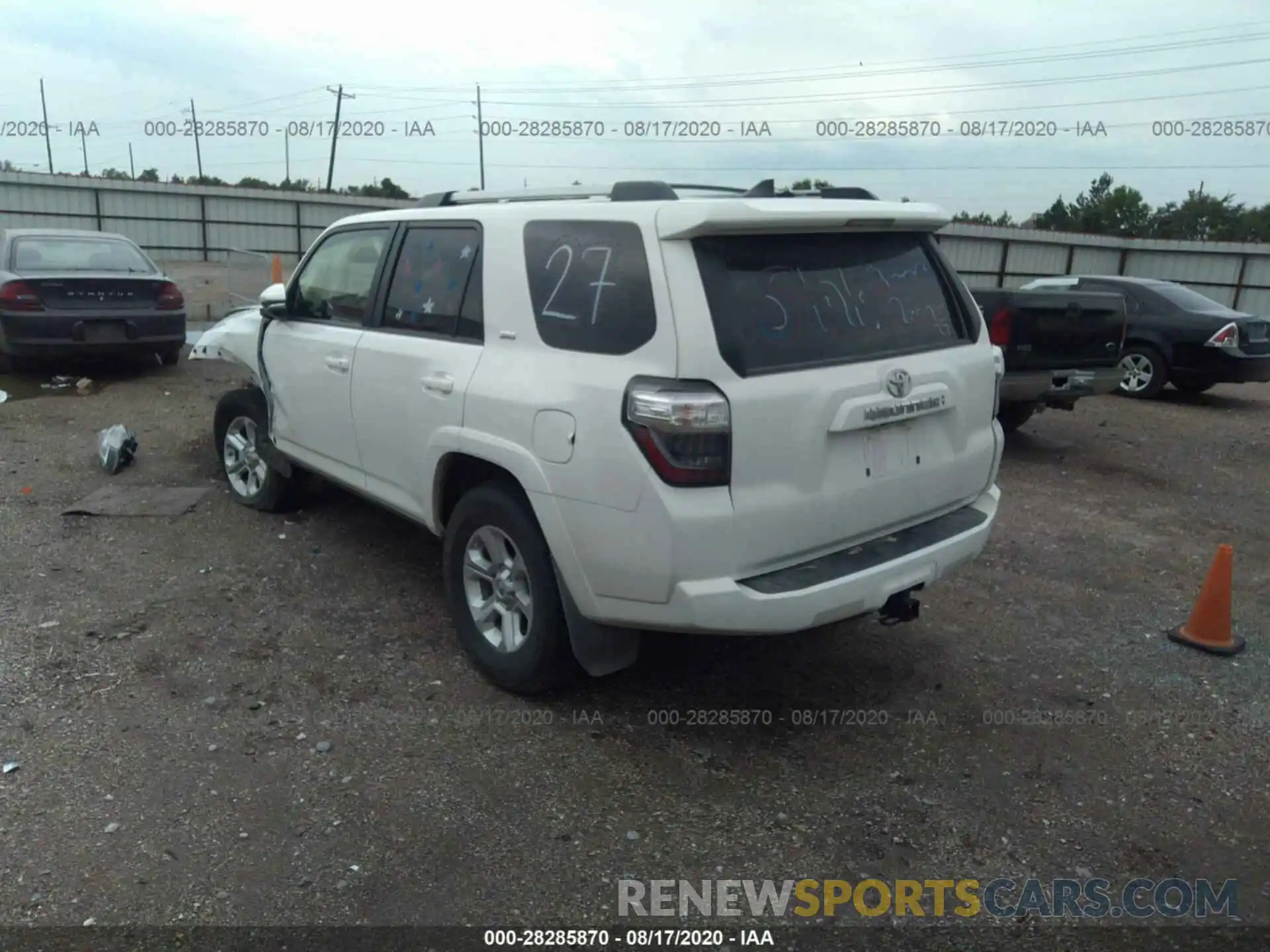 3 Фотография поврежденного автомобиля JTEZU5JR8L5213979 TOYOTA 4RUNNER 2020