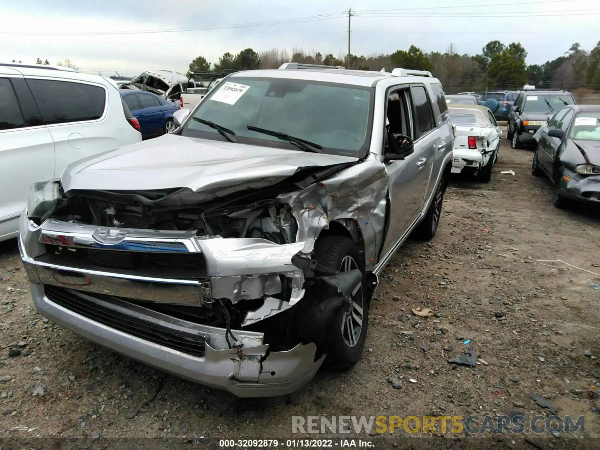 2 Photograph of a damaged car JTEZU5JR8L5214419 TOYOTA 4RUNNER 2020