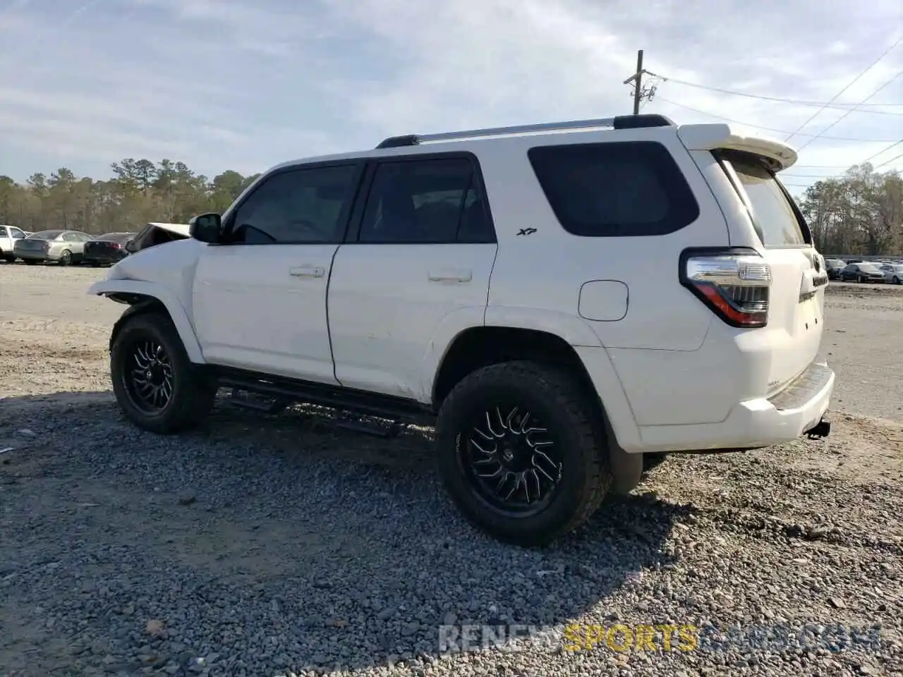 2 Photograph of a damaged car JTEZU5JR8L5217272 TOYOTA 4RUNNER 2020