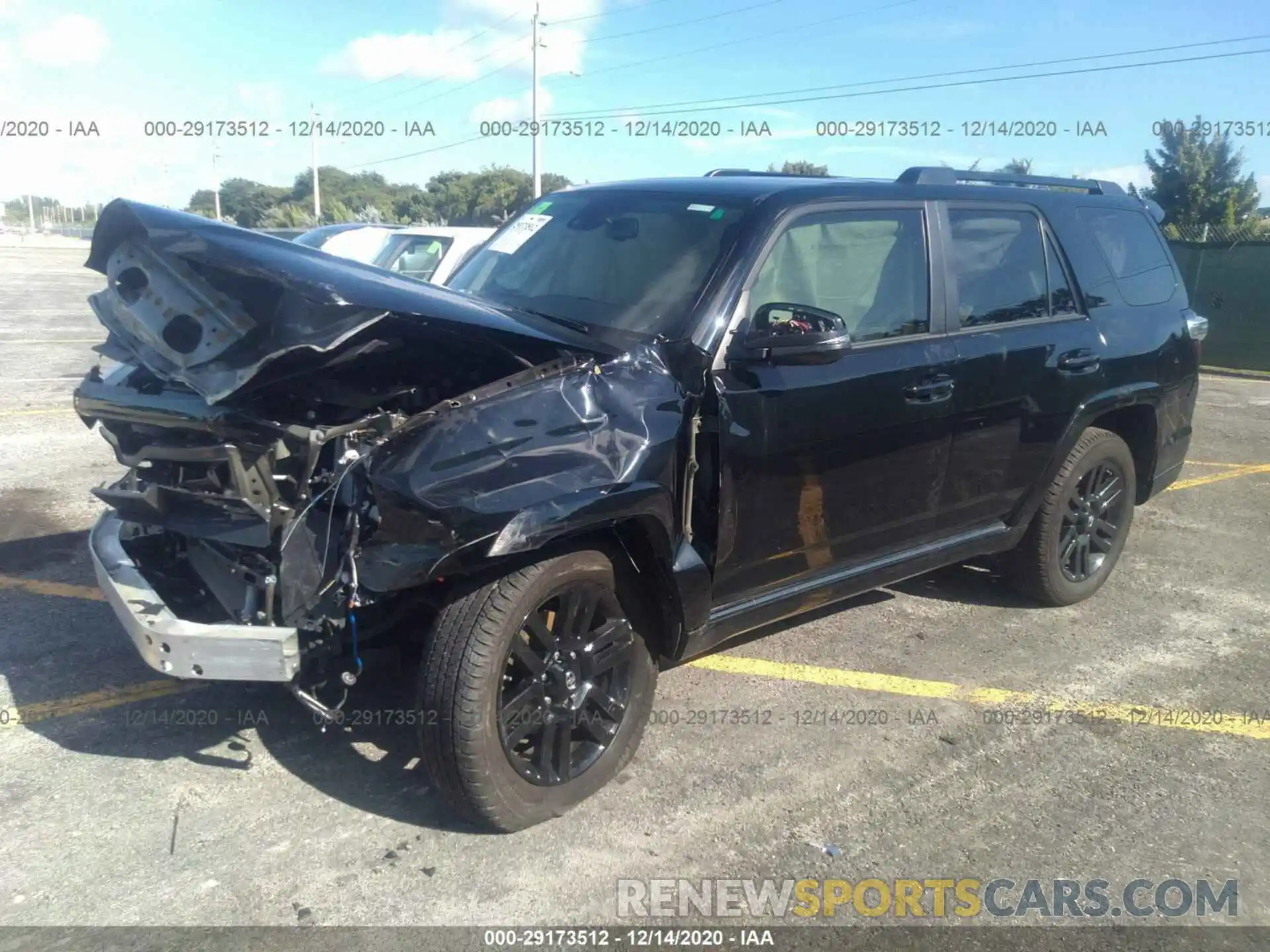 2 Photograph of a damaged car JTEZU5JR8L5217322 TOYOTA 4RUNNER 2020