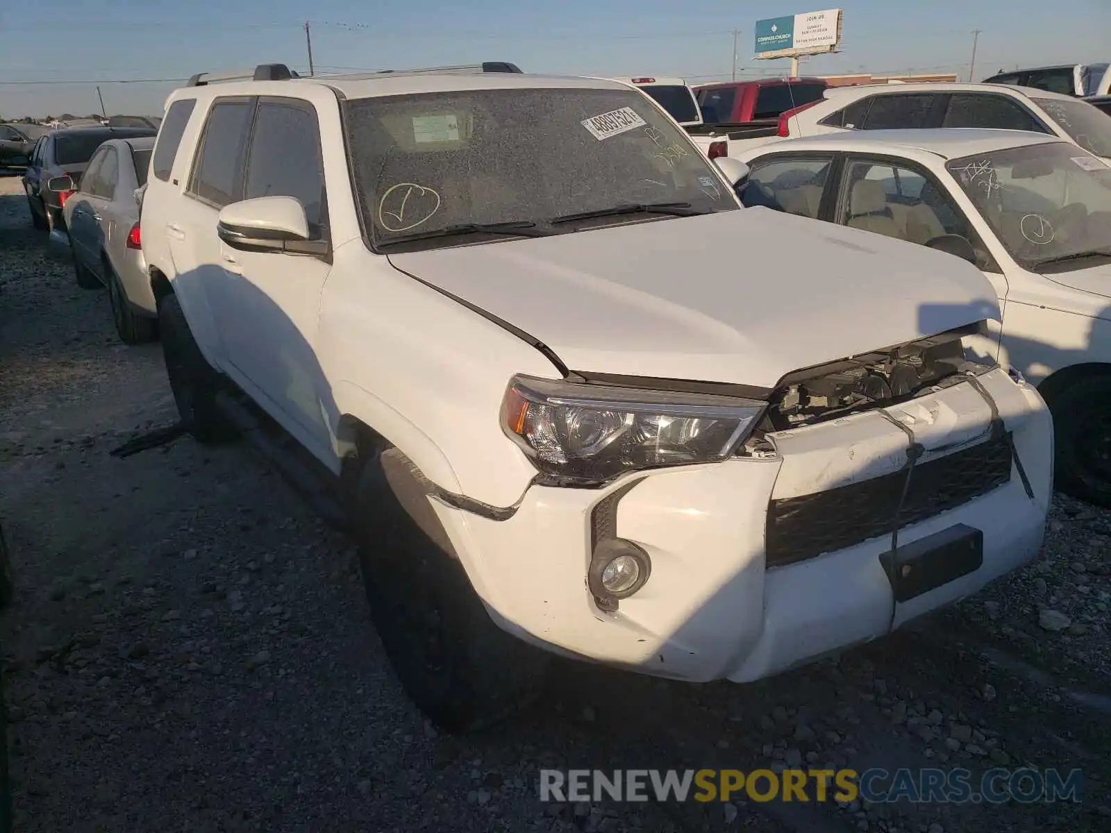 1 Photograph of a damaged car JTEZU5JR8L5225209 TOYOTA 4RUNNER 2020