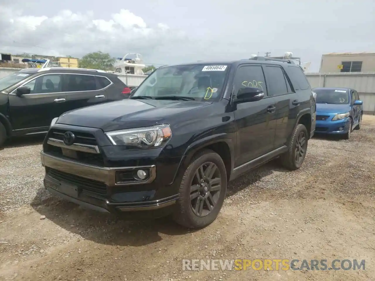 2 Photograph of a damaged car JTEZU5JR8L5225338 TOYOTA 4RUNNER 2020