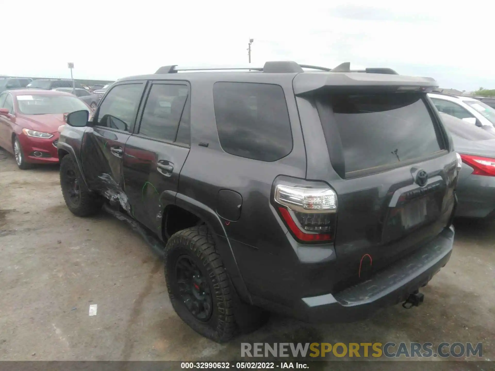 3 Фотография поврежденного автомобиля JTEZU5JR9L5215949 TOYOTA 4RUNNER 2020