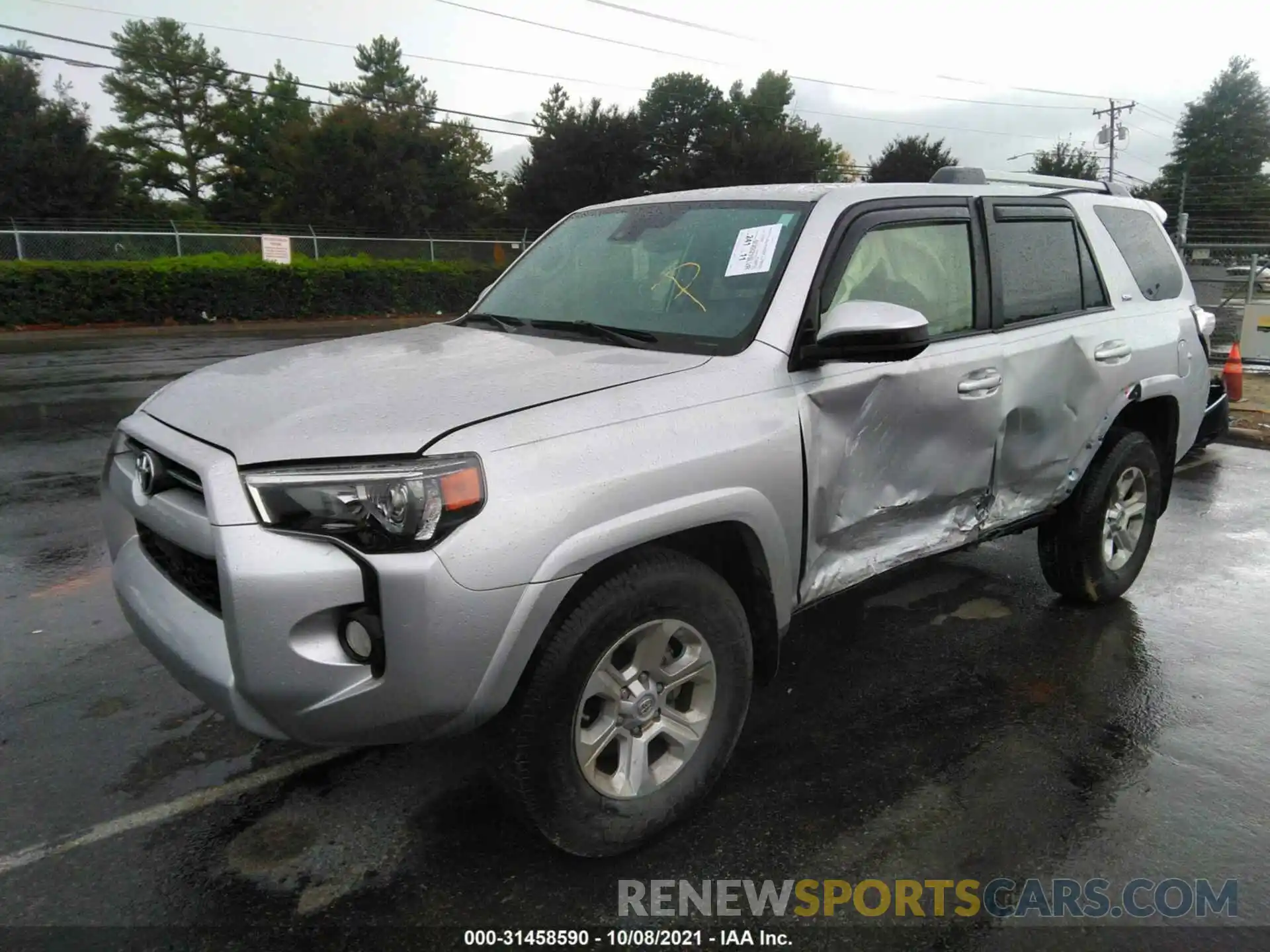 2 Photograph of a damaged car JTEZU5JR9L5216552 TOYOTA 4RUNNER 2020