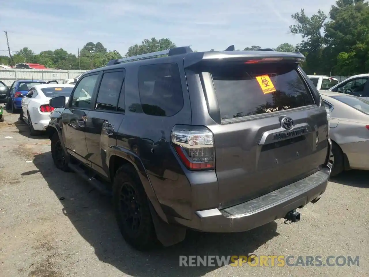 3 Photograph of a damaged car JTEZU5JR9L5217930 TOYOTA 4RUNNER 2020