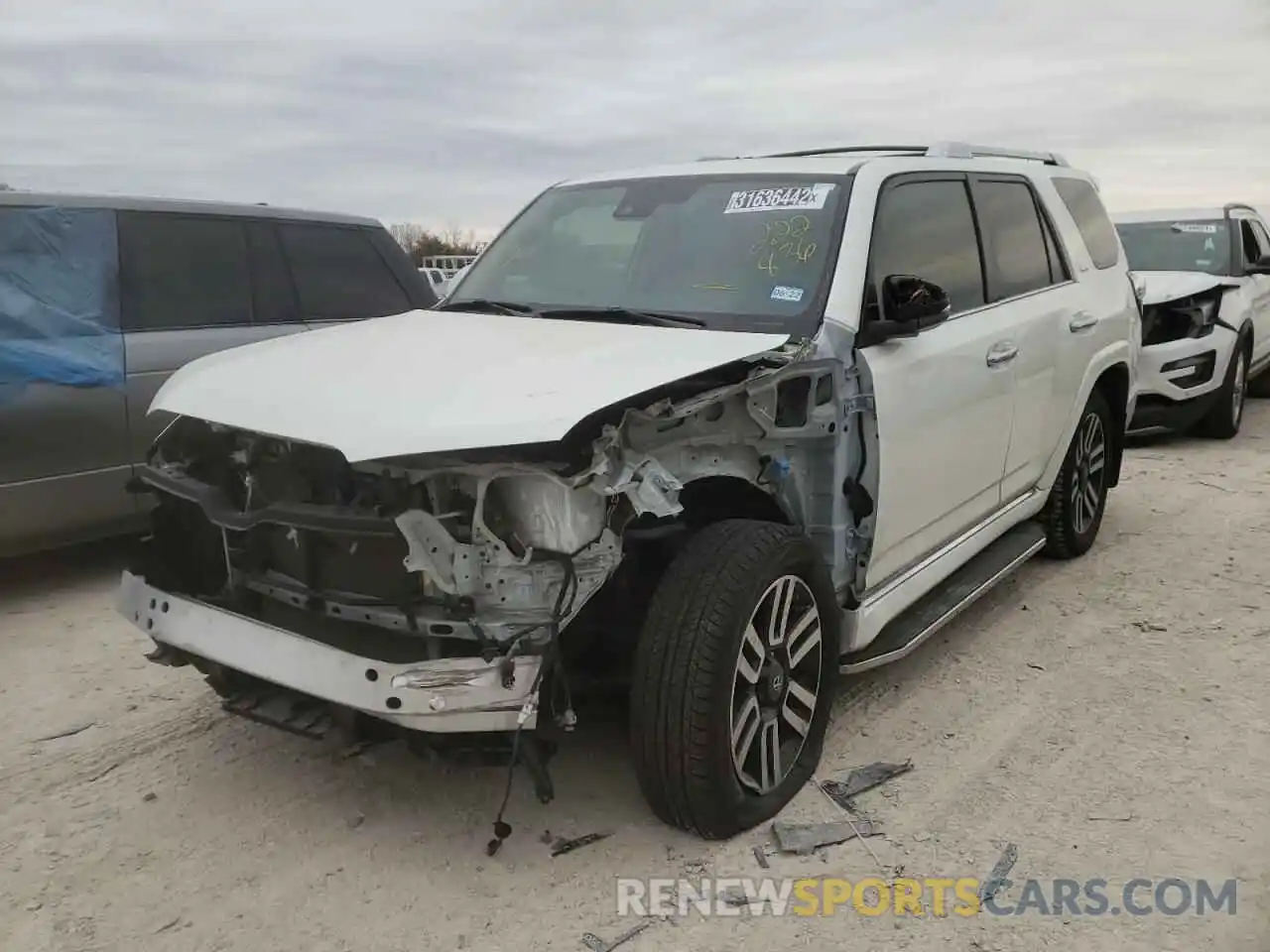 2 Photograph of a damaged car JTEZU5JR9L5222836 TOYOTA 4RUNNER 2020