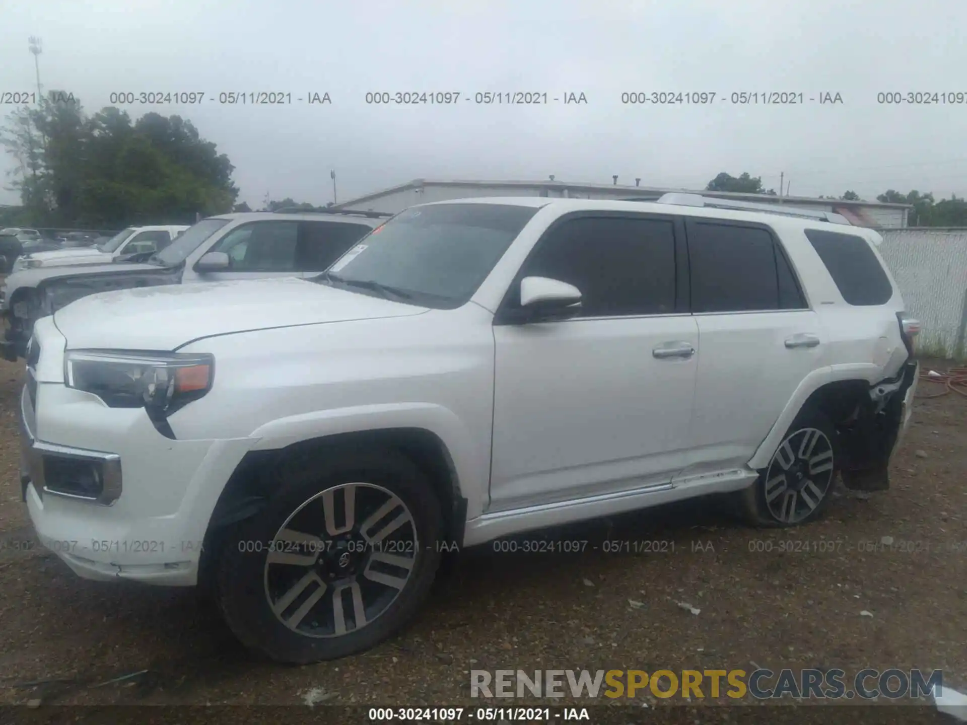 6 Photograph of a damaged car JTEZU5JRXL5215202 TOYOTA 4RUNNER 2020