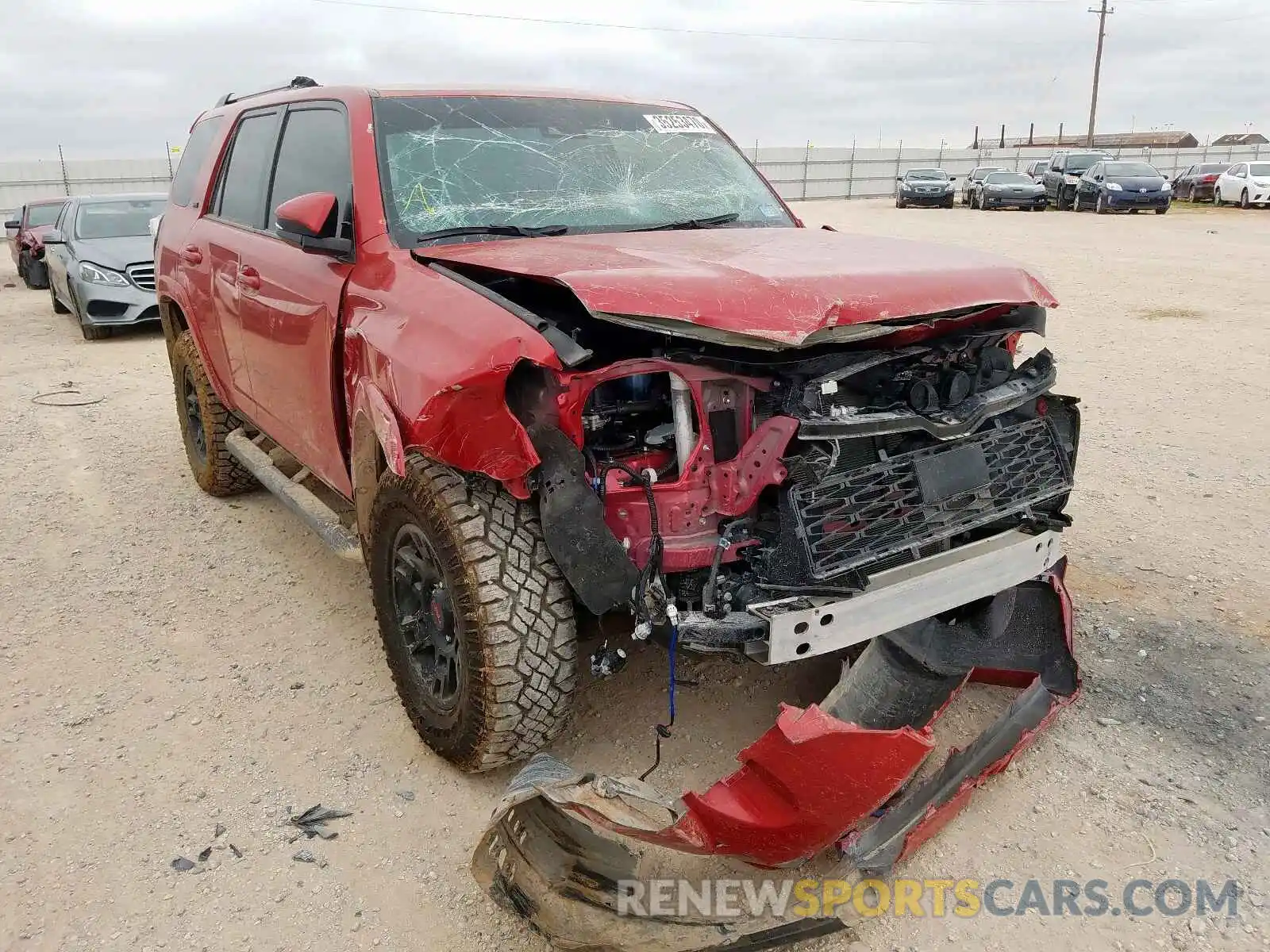 1 Photograph of a damaged car JTEZU5JRXL5216804 TOYOTA 4RUNNER 2020