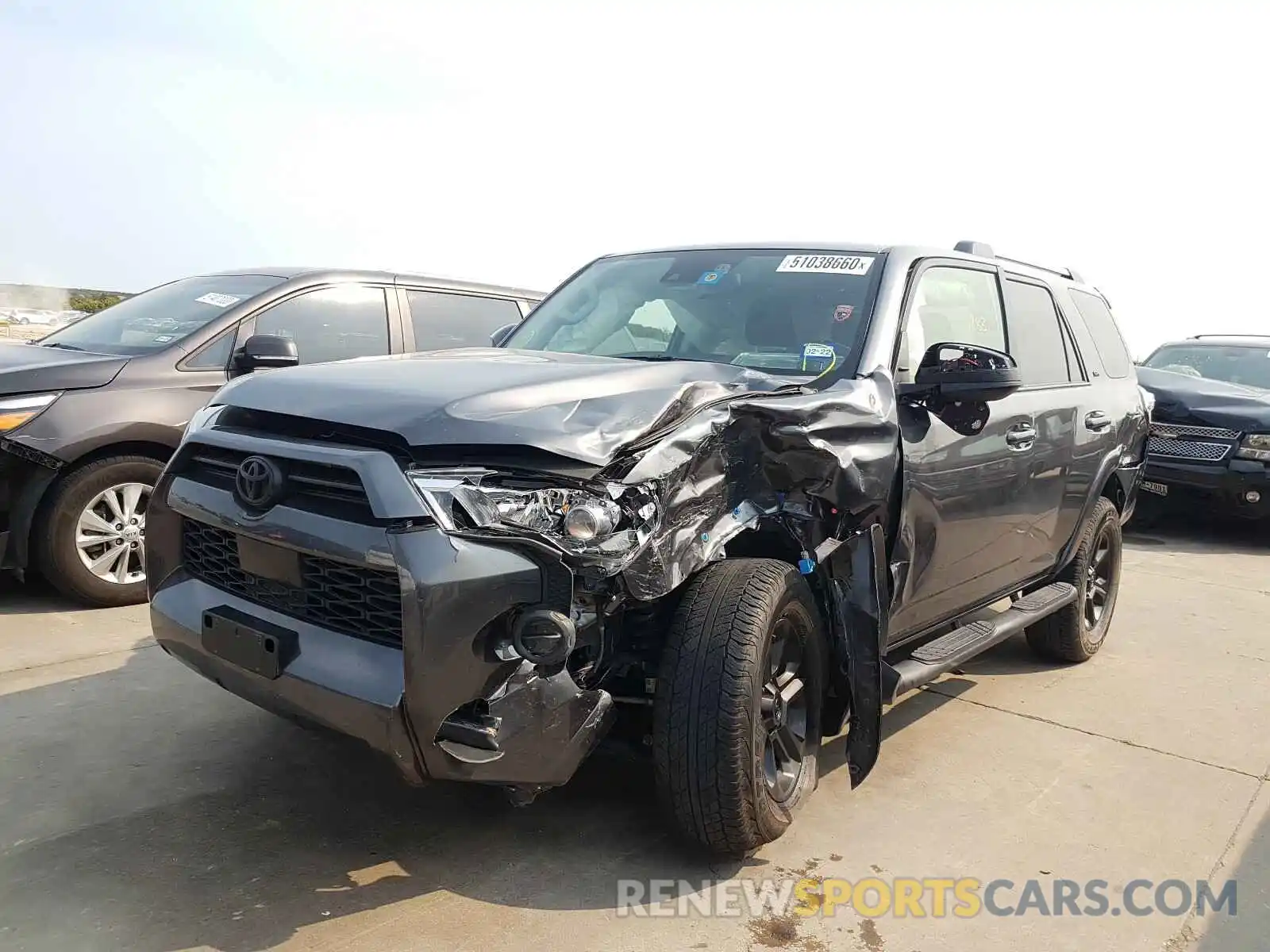 2 Photograph of a damaged car JTEZU5JRXL5218083 TOYOTA 4RUNNER 2020