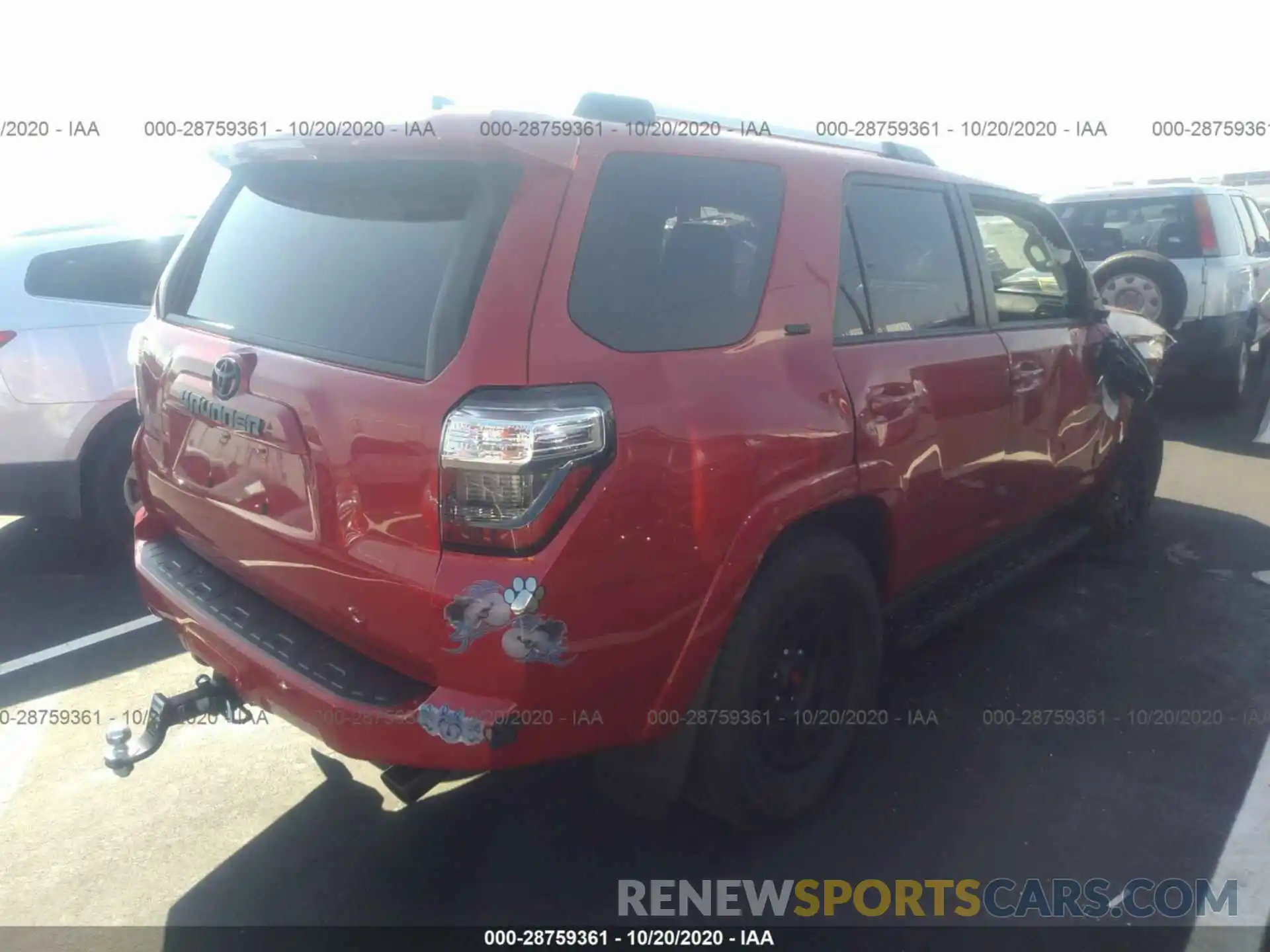 4 Photograph of a damaged car JTEZU5JRXL5219217 TOYOTA 4RUNNER 2020