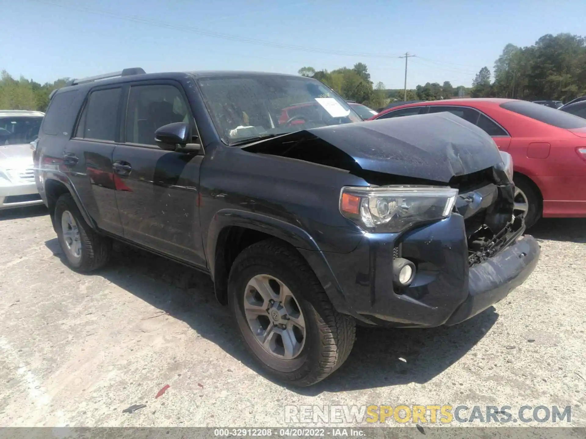 1 Photograph of a damaged car JTEZU5JRXL5221839 TOYOTA 4RUNNER 2020