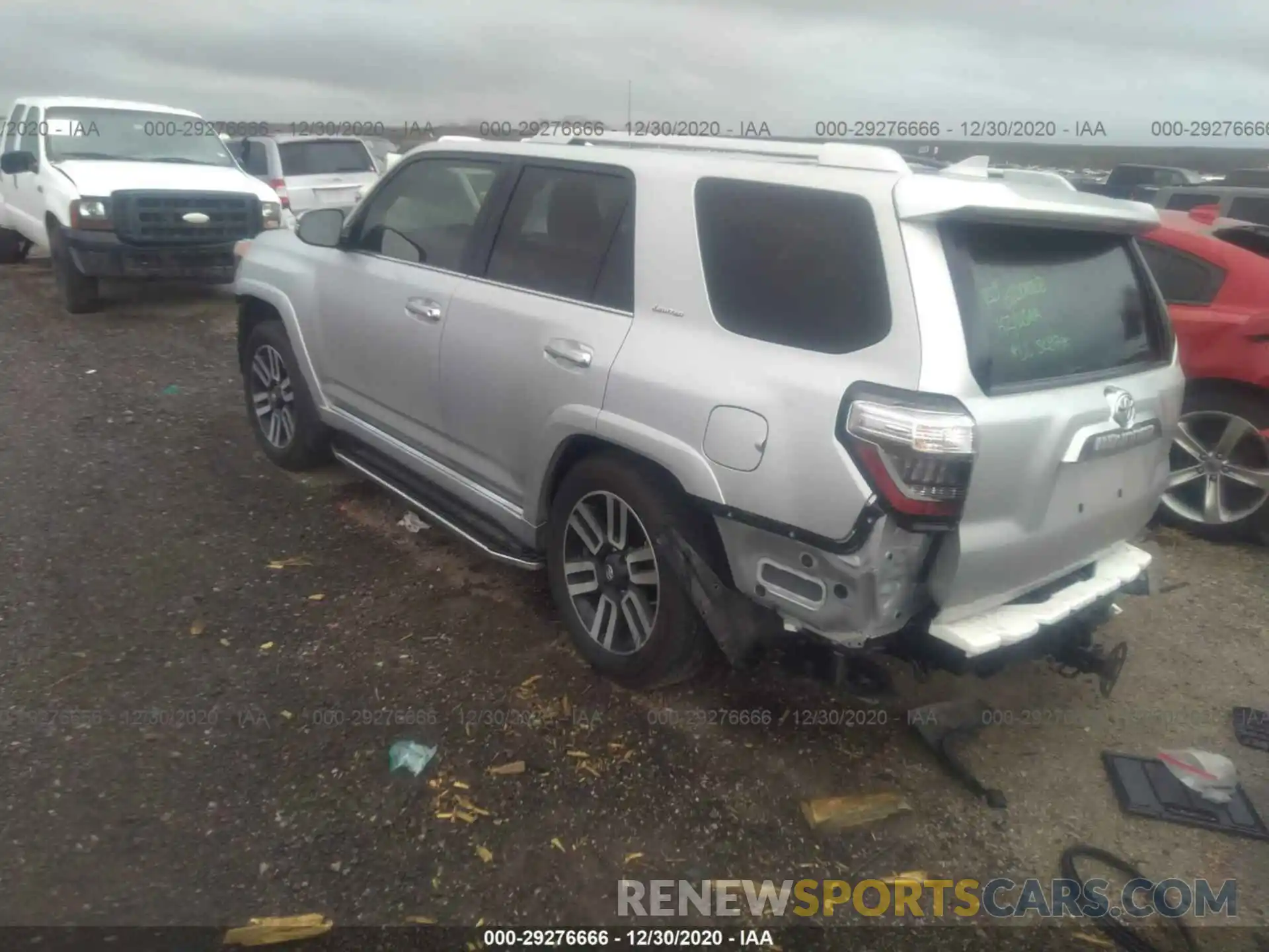 3 Photograph of a damaged car JTEZU5JRXL5222036 TOYOTA 4RUNNER 2020